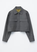 Gris oscuro