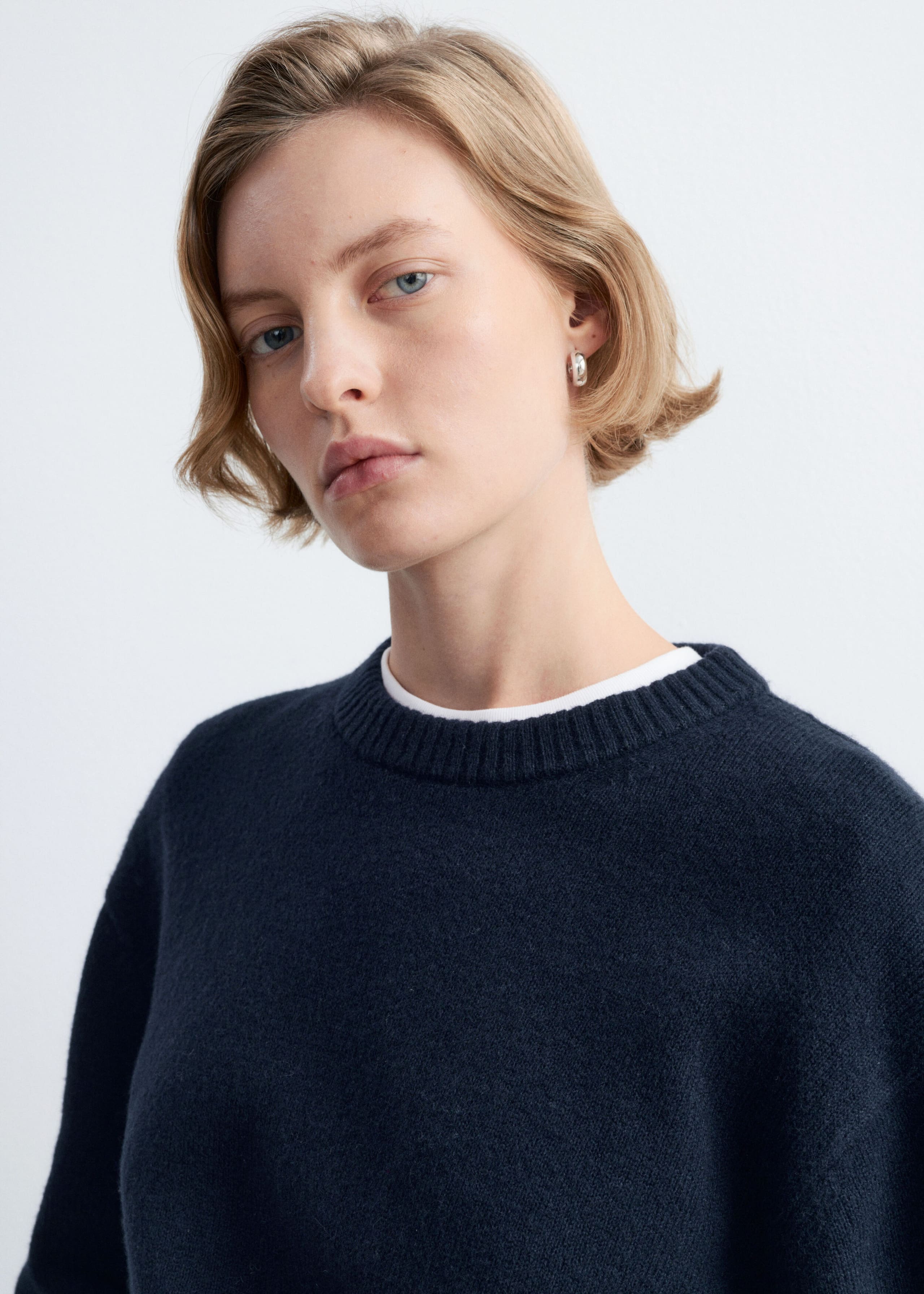 Pudełkowy sweter z dzianiny – Ciemnoniebieski – Lookbook