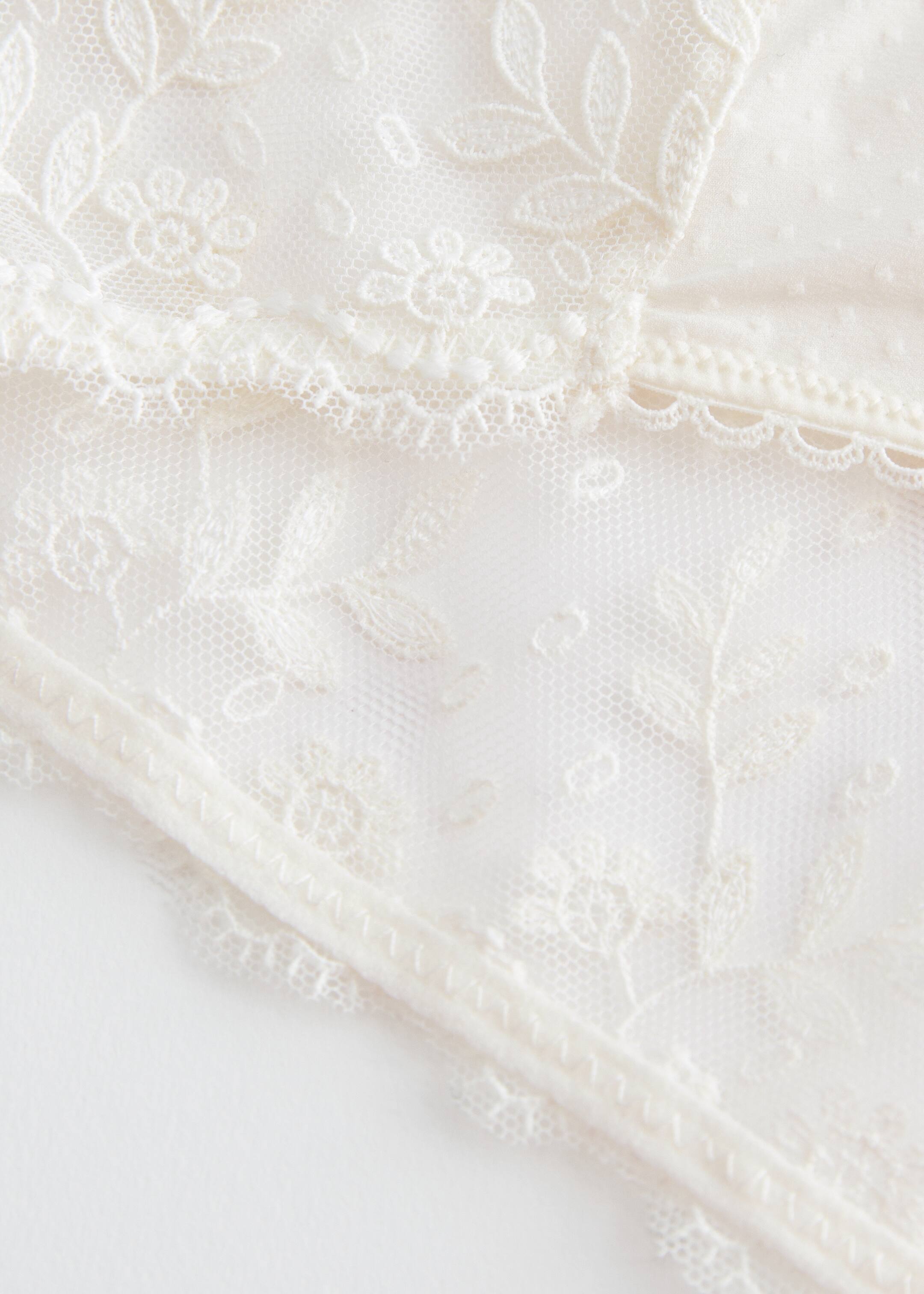 Grösseres Bild ansehen: Slip mit floraler Spitze - Ivory - DAMEN | H&M CH 3