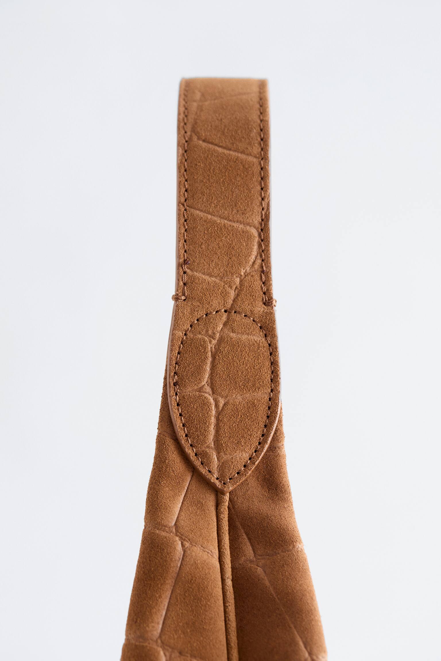 Bolso tipo tote grande de ante efecto cocodrilo - Beige oscuro - 3