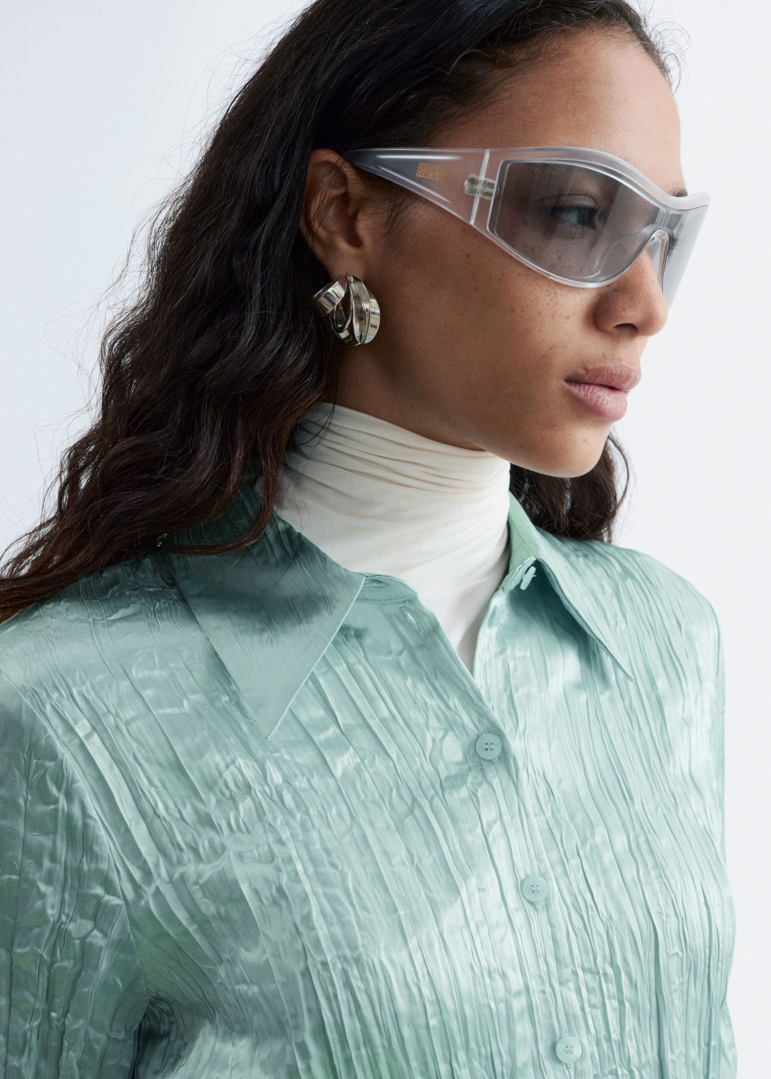 Image of Bold Oval Frame Sunglasses