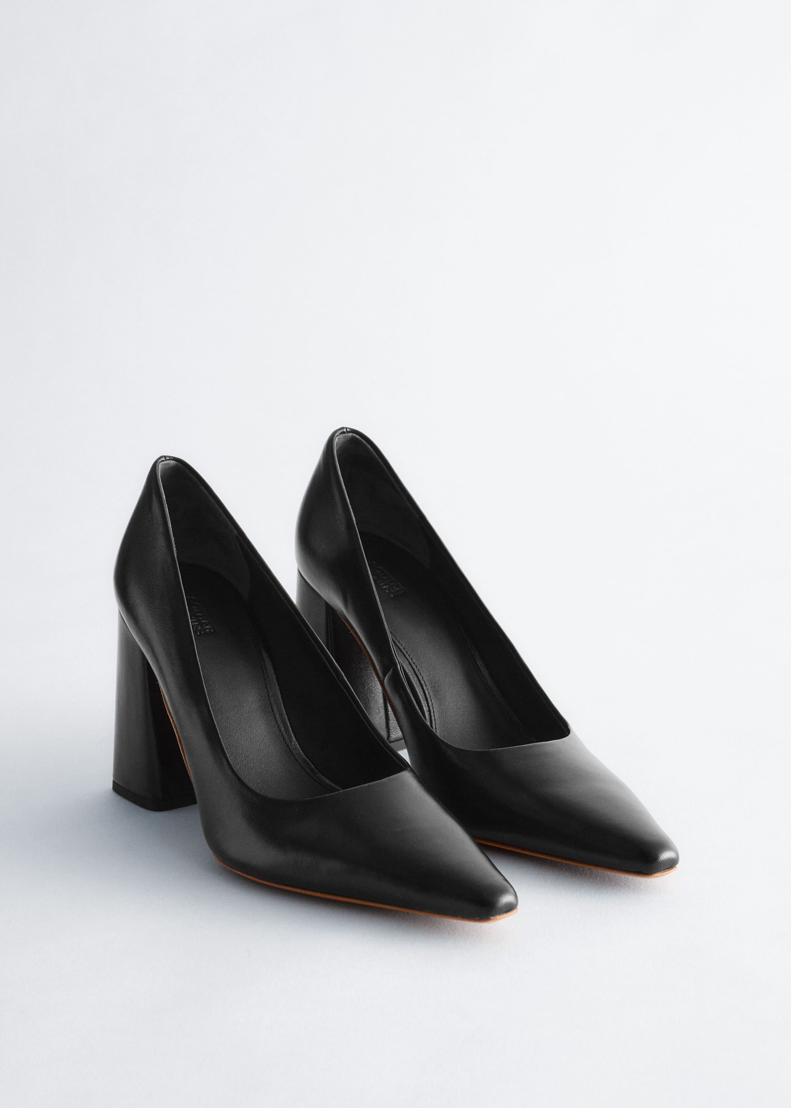 Pumps aus Veloursleder mit Blockabsatz - Khaki - Stillleben