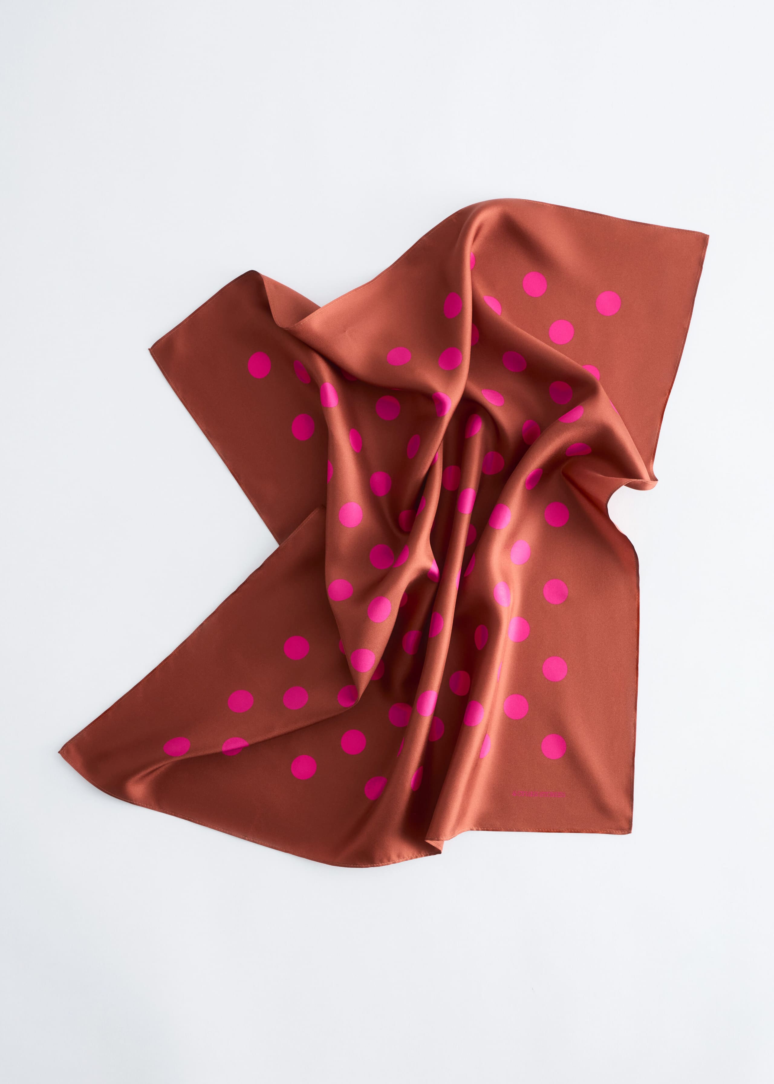Polkadot Print Scarf - Brown/Pink Dots - Bodegón