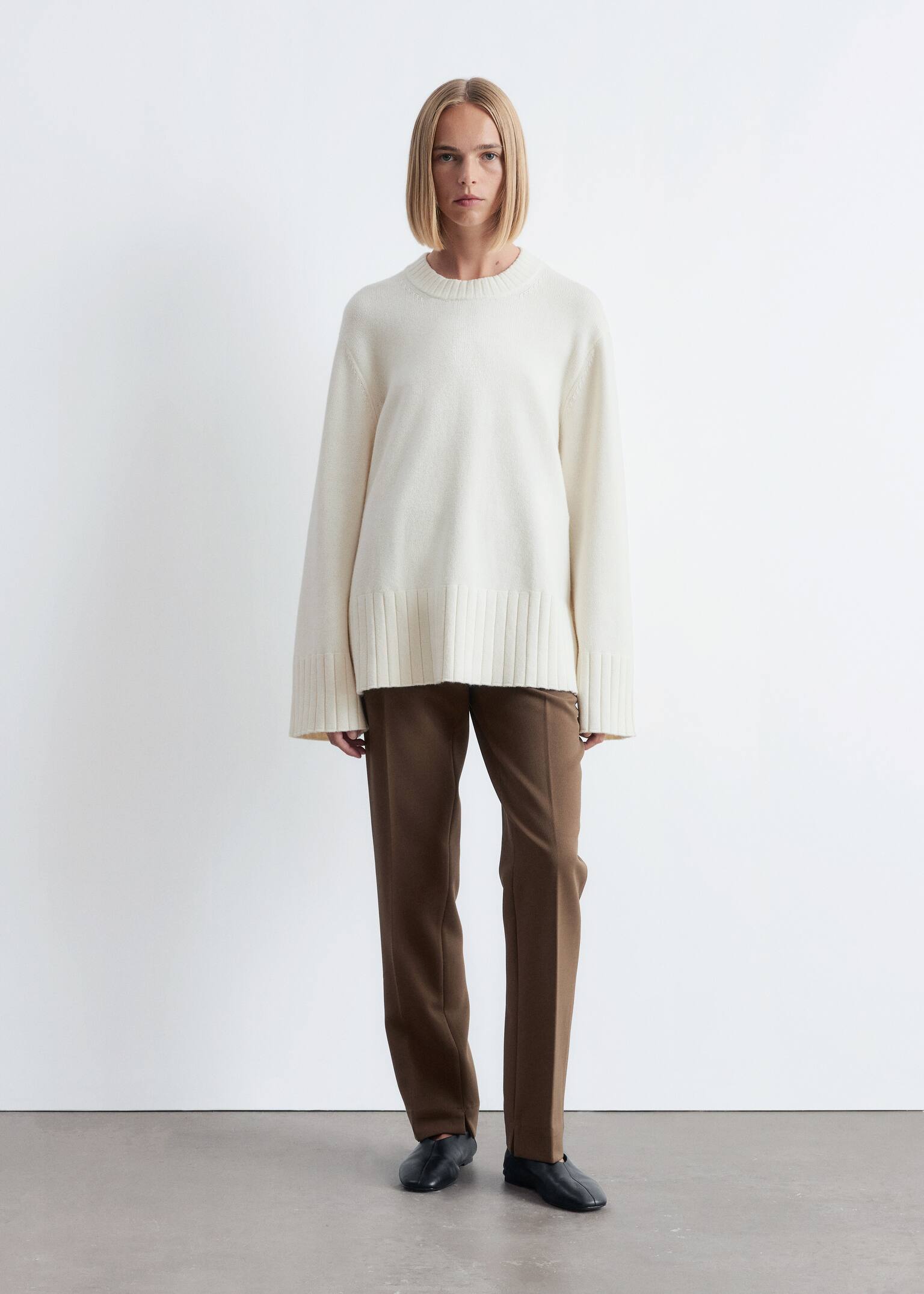 Relaxed Knit Sweater - White/Dark Brown - 6
