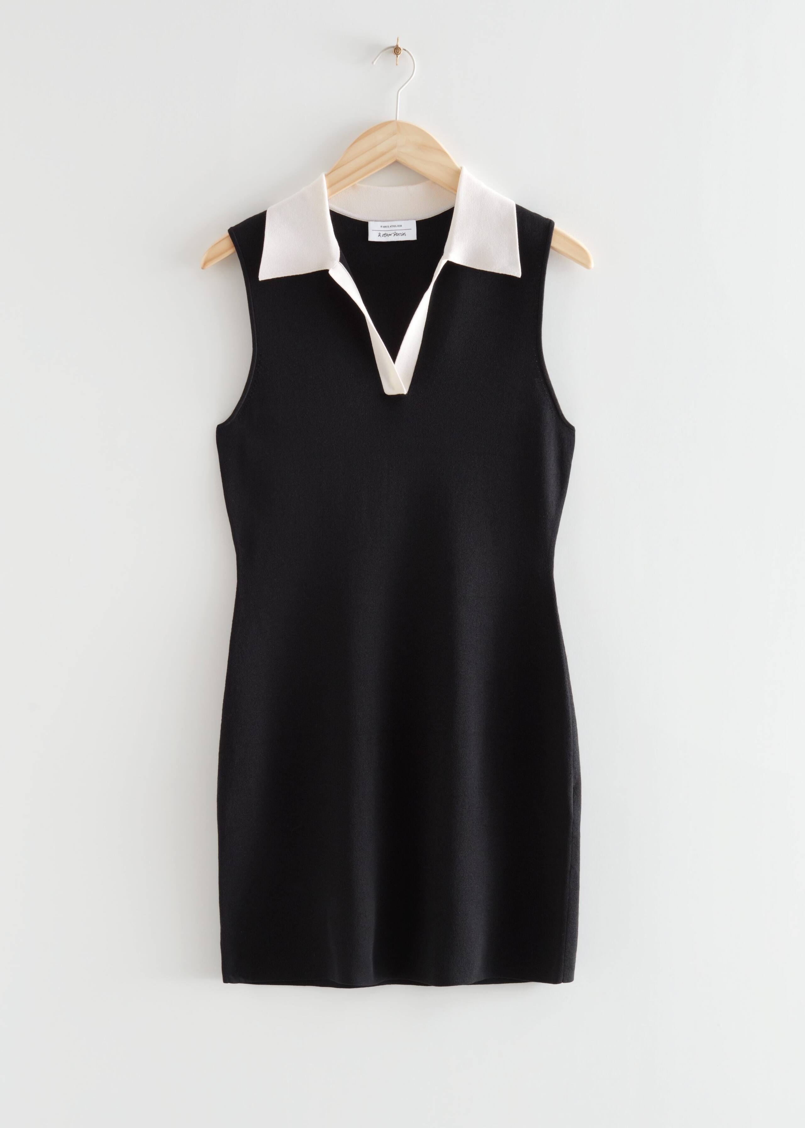 Mini abito aderente con colletto - Nero - Natura morta