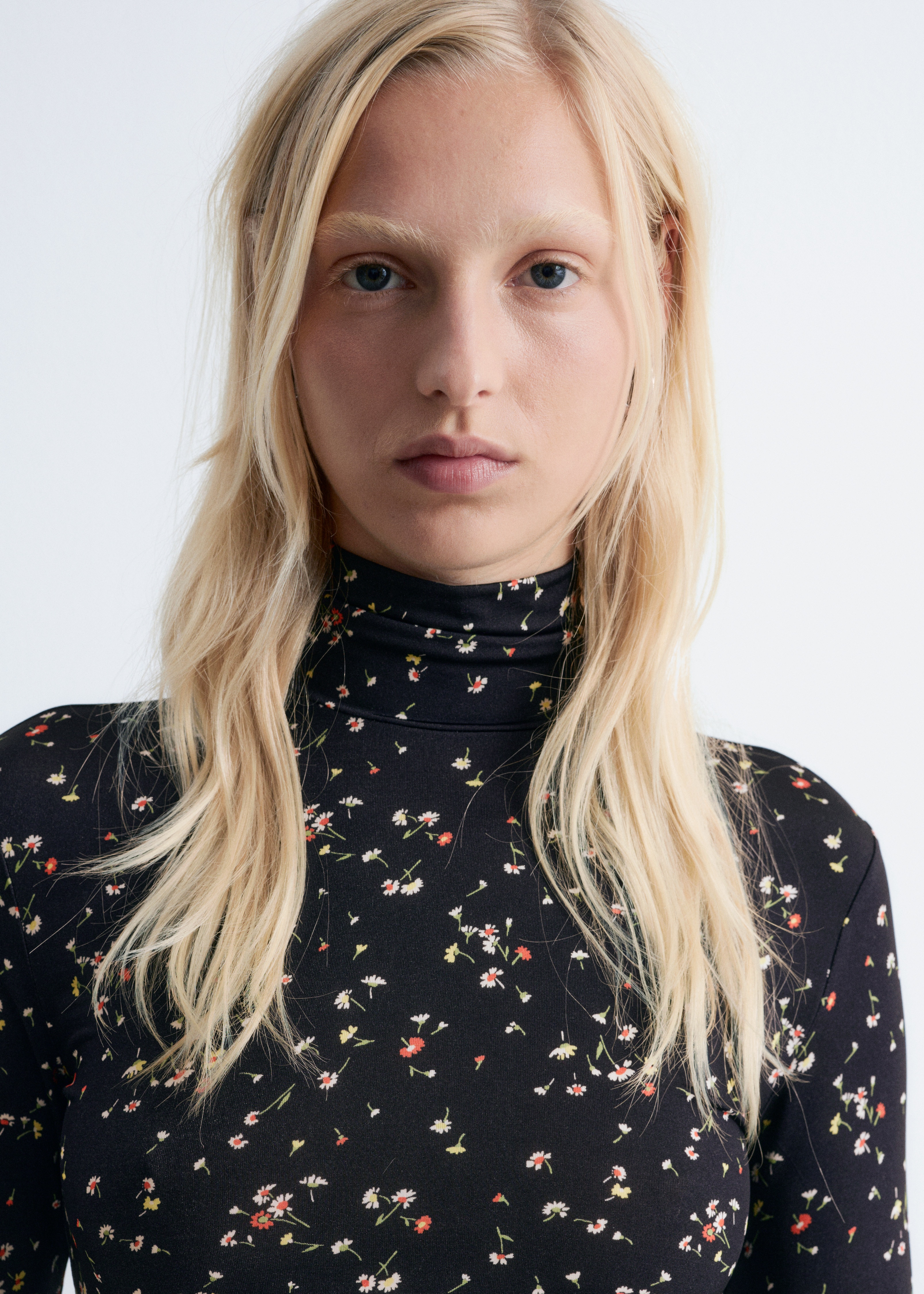 Slim fit topp med halv polohals - Svart/rød blomster/Lilla/Svart rutete/Lyselilla