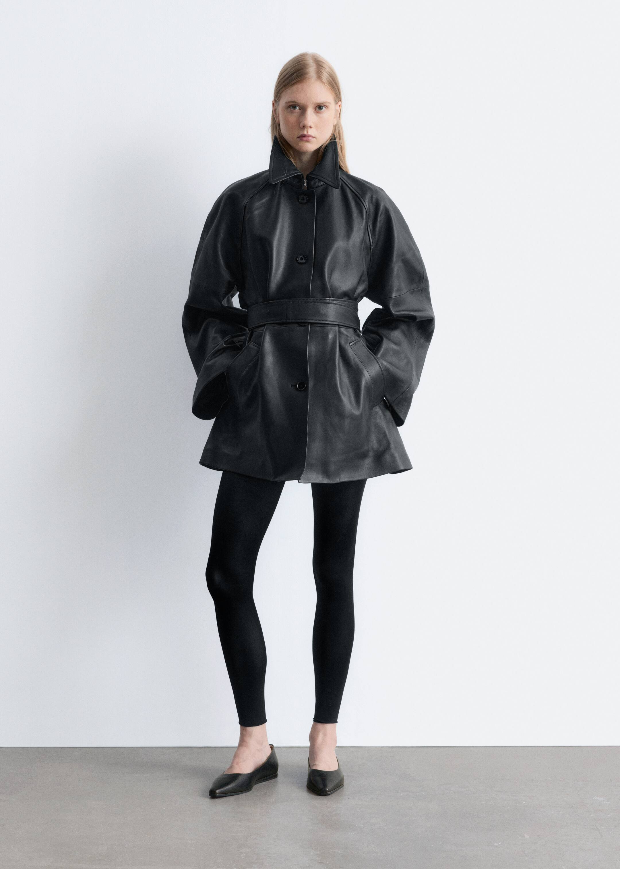 Visualizza immagine più grande: Ballerine in pelle - Nero effetto invecchiato - DONNA | H&M IT 2