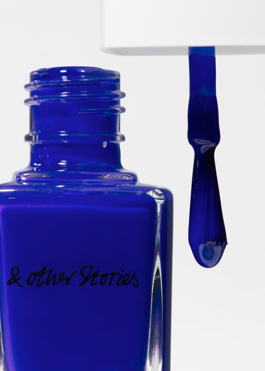 Nail Colour - {{variantName}} - Descriptive Detail
