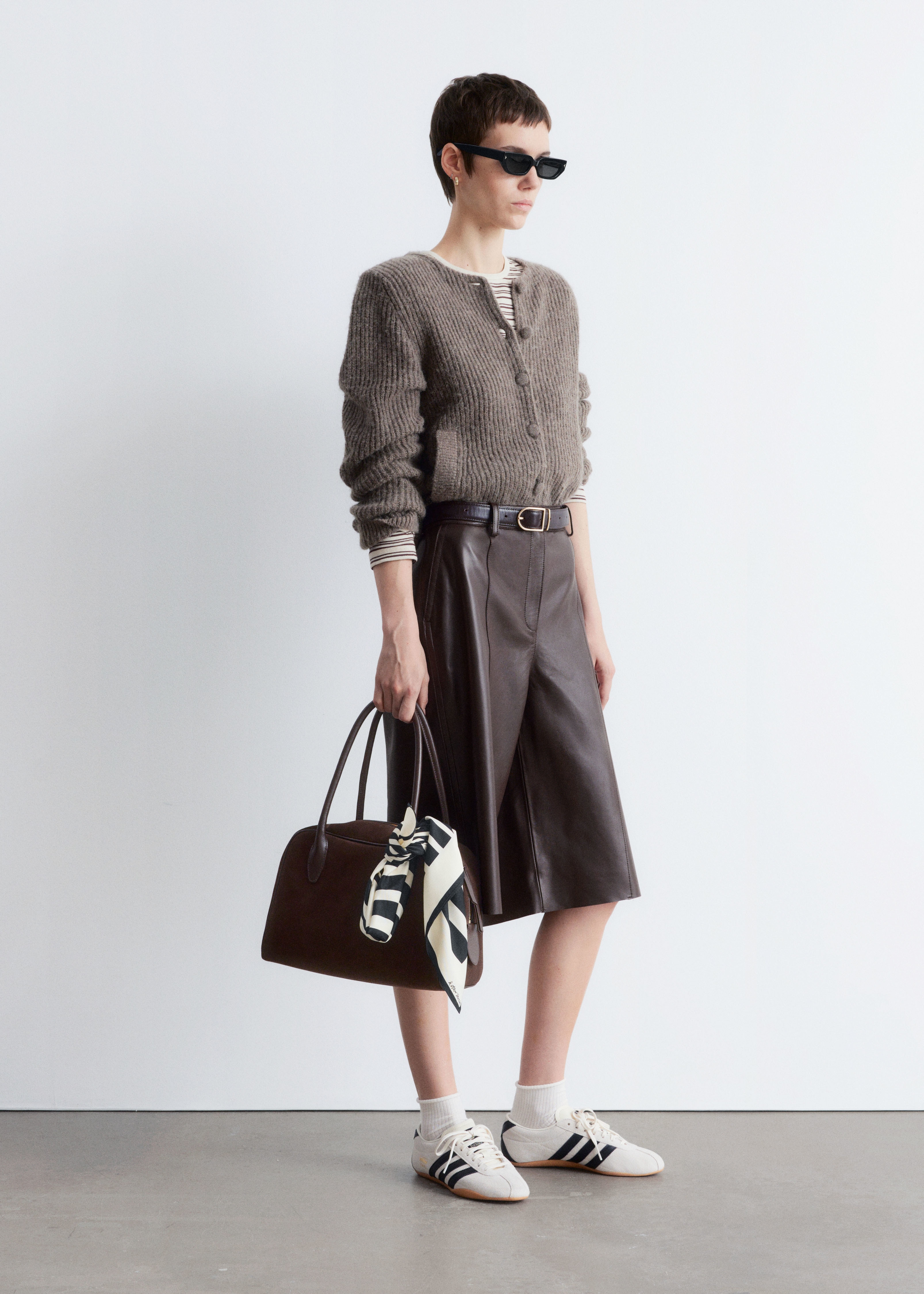 Cardigan en maille côtelée - Taupe/Violet foncé/Noir