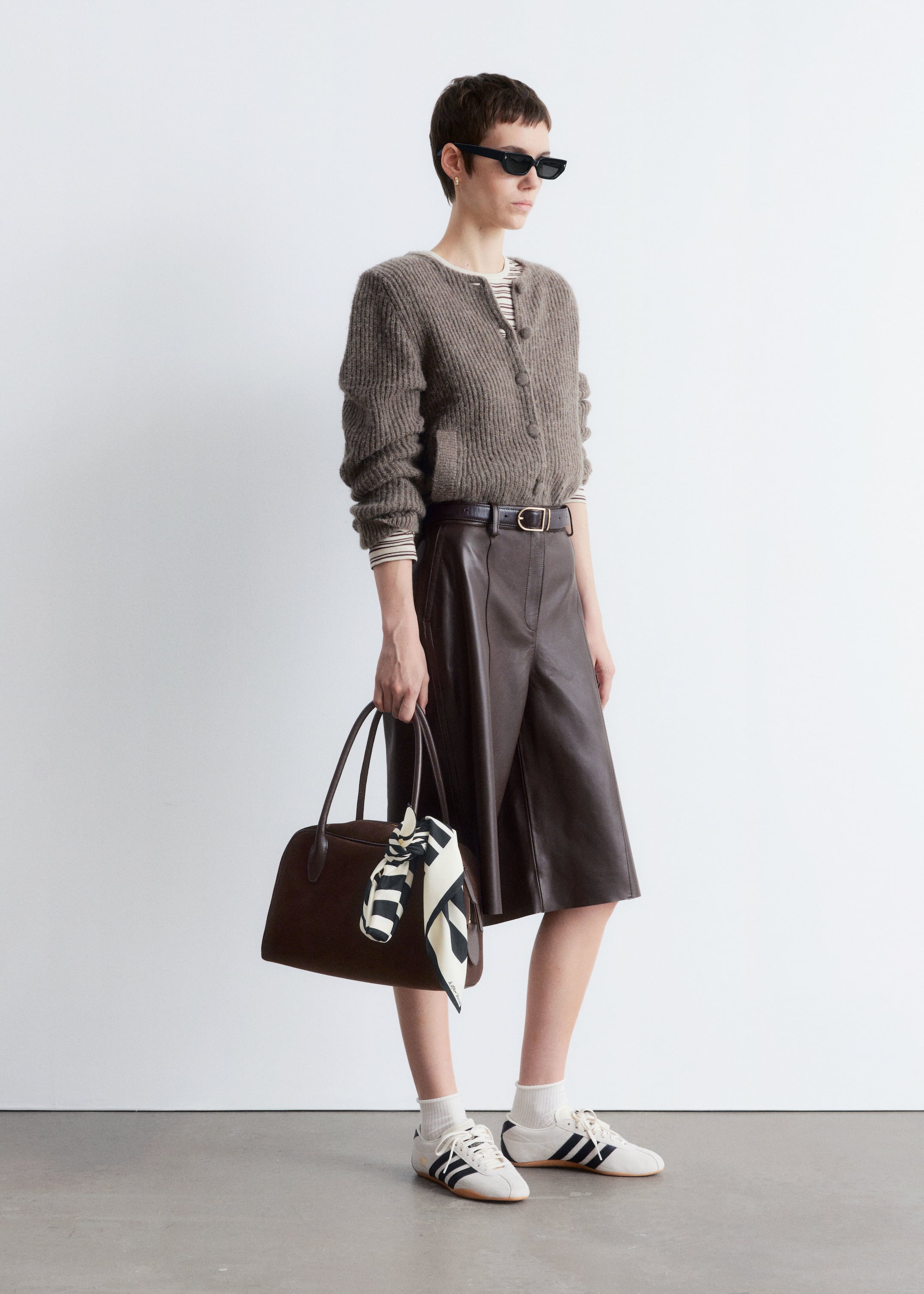 Agrandir l'image: Cardigan en maille côtelée - Taupe - FEMME | H&M FR 1
