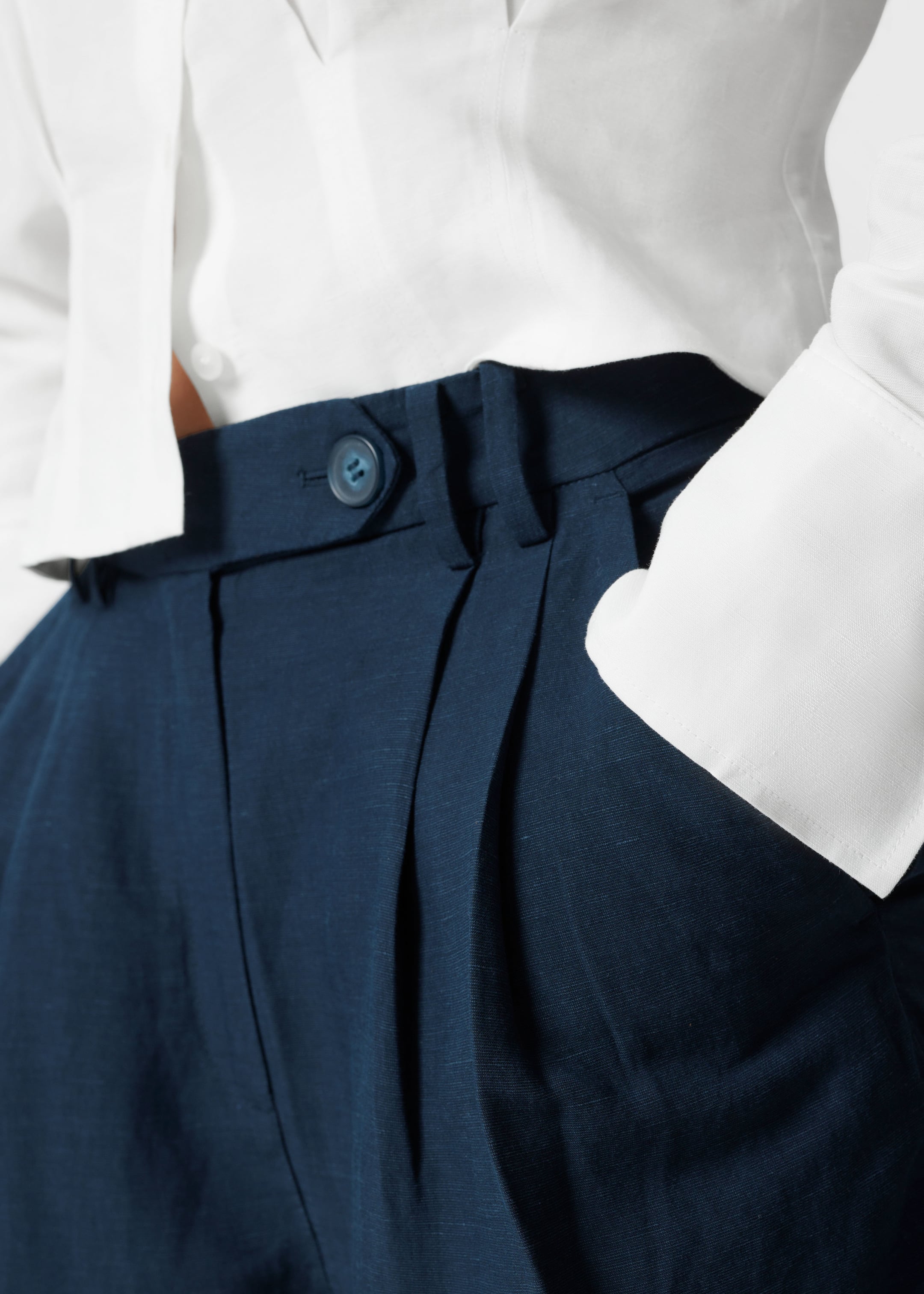Größeres Bild anzeigen: Elegante Shorts - Navyblau - Ladies | H&M AT 3