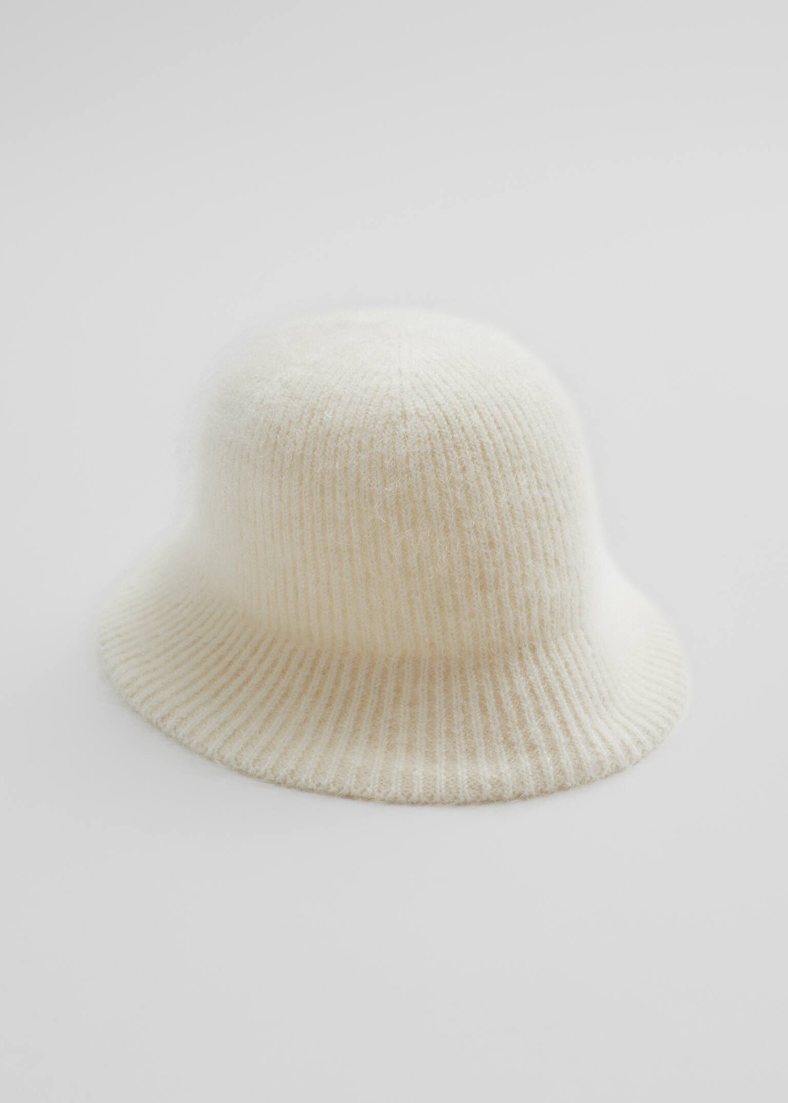 Fuzzy Bucket Hat - Cream