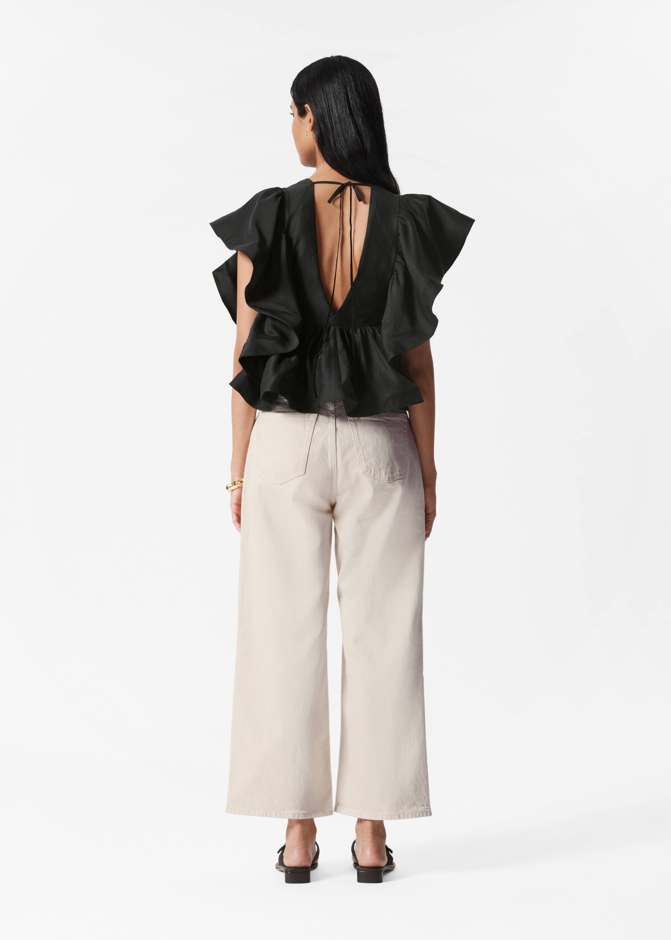 Ver imagem maior: Blusa com folhos e decote em V - Preto - SENHORA | H&M PT 3