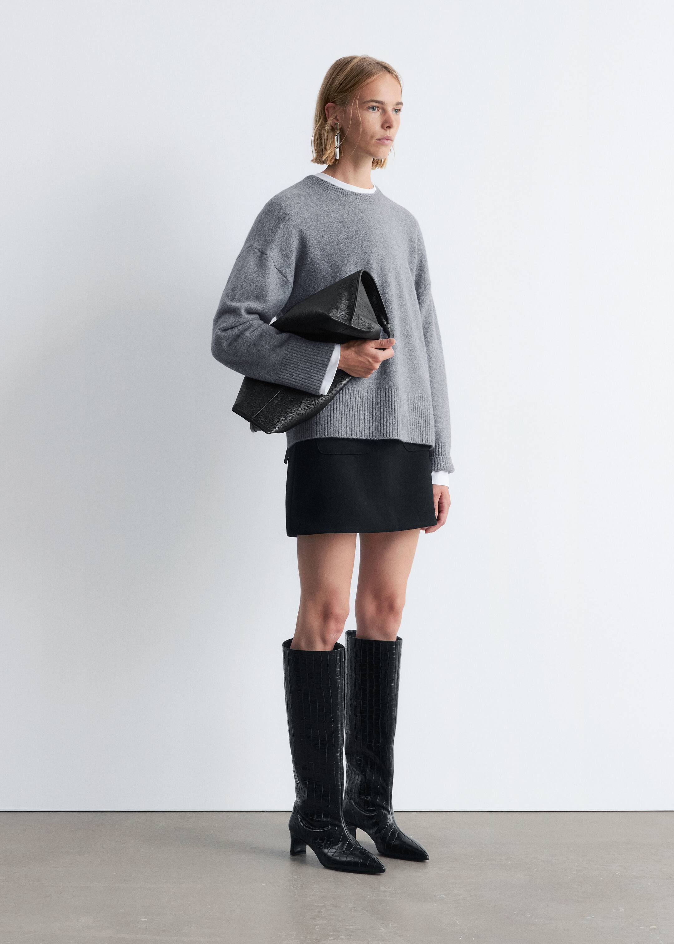 Visa större bild: Stickad tröja med avslappnad passform - Grå/Melange - DAM | H&M SE 4