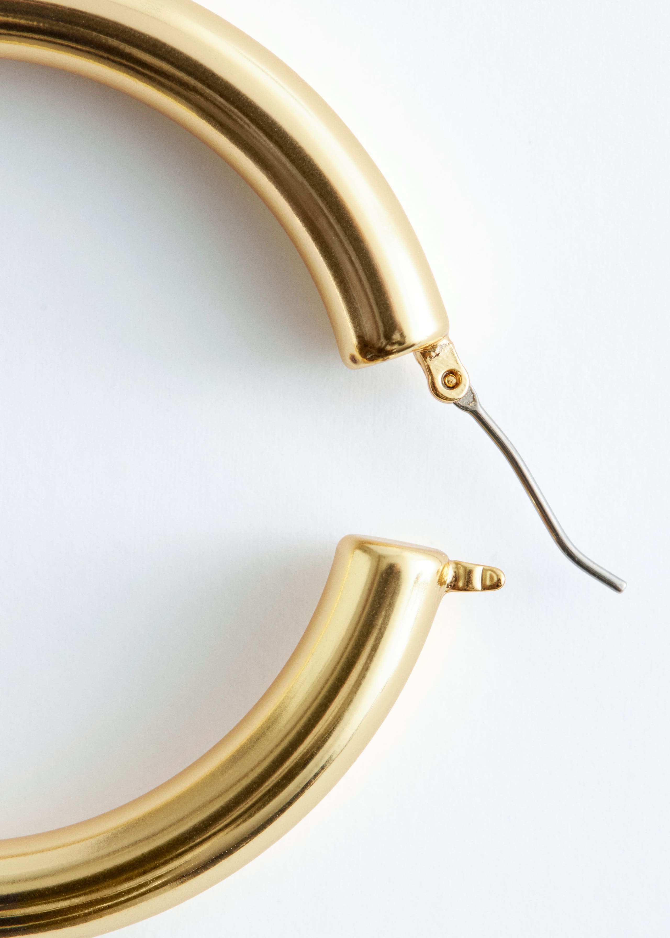 Image of Chunky Hoop Earrings