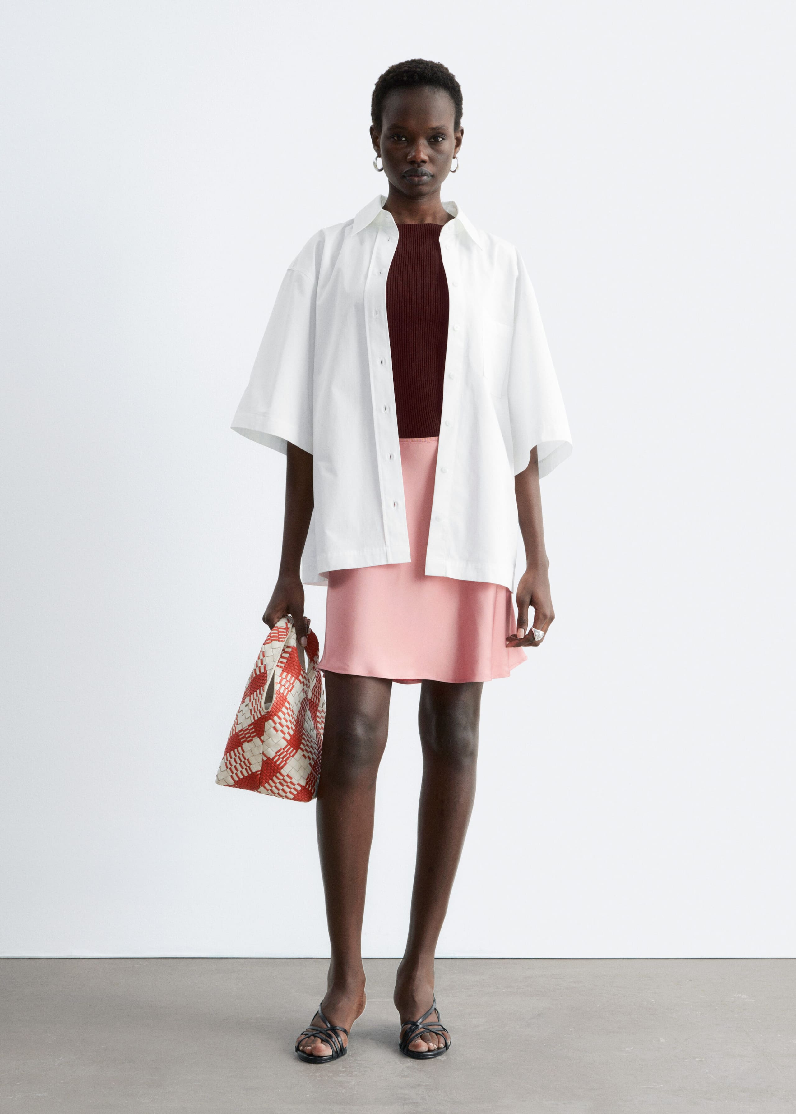 Image of Schräg geschnittenes Minikleid aus Viskose