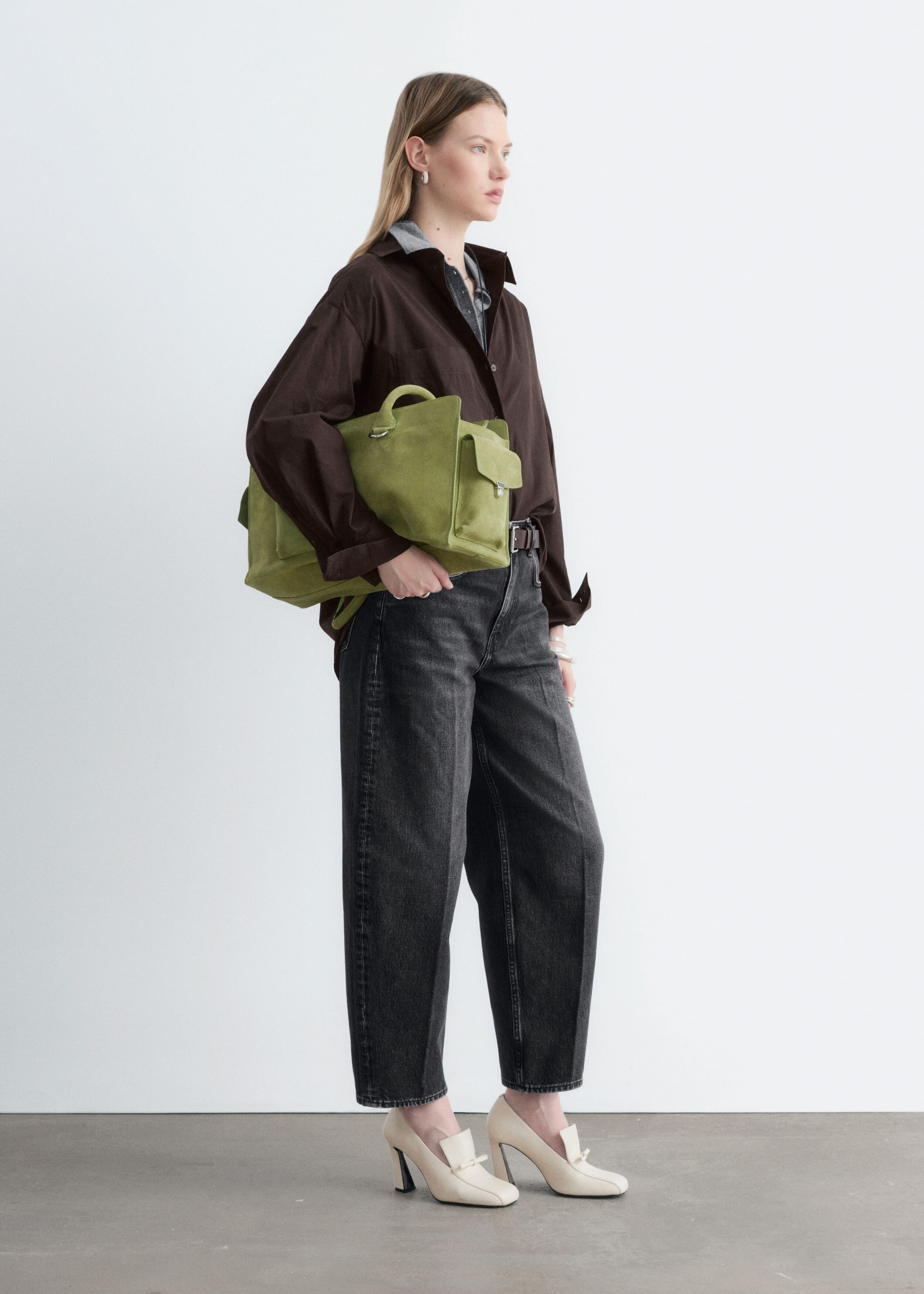 Barrel-Leg Ankle Jeans - Washed Blue - Lookbook