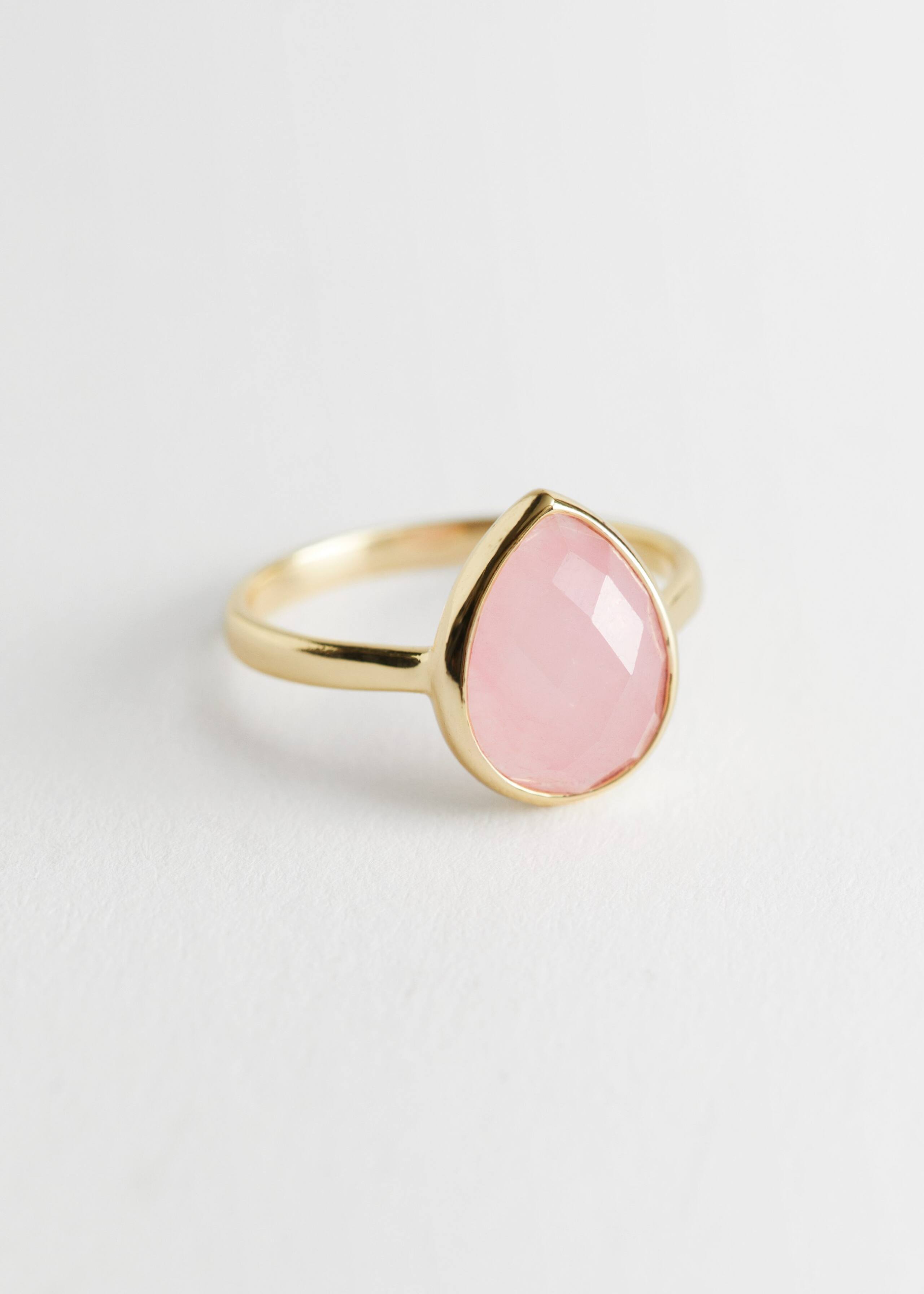Oval Stone Pendant Ring - Rose Quartz - Bodegón