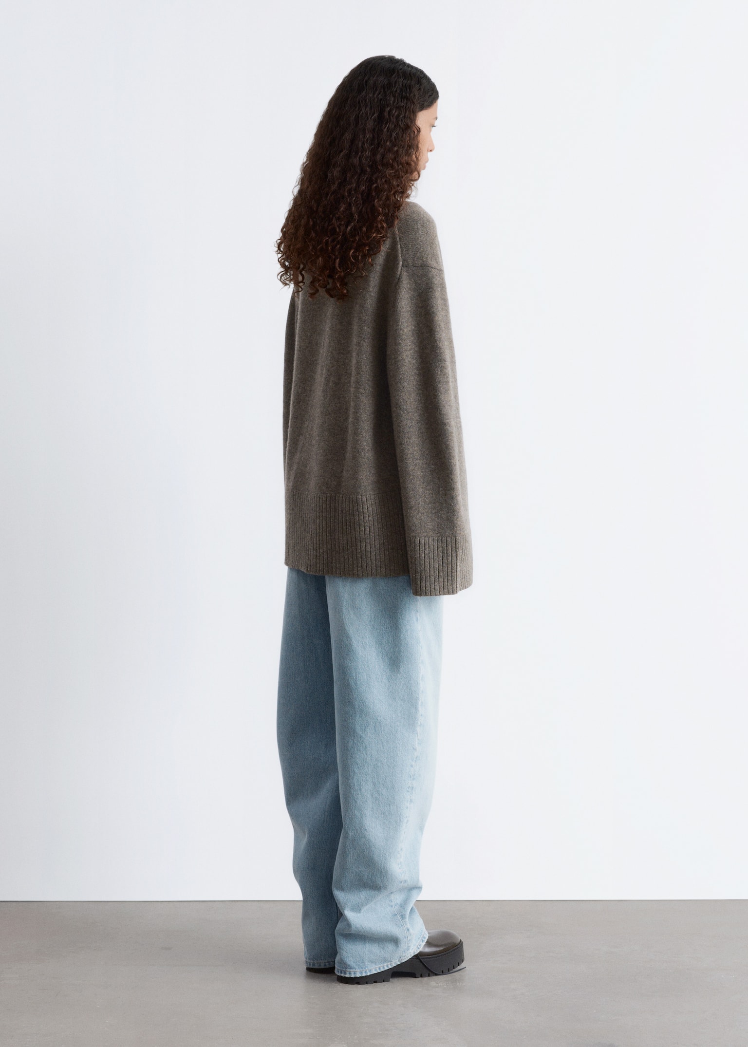 Wełniany sweter oversize z golfem - Dark Mole/Ciemnoczerwony/Brązowy - 5