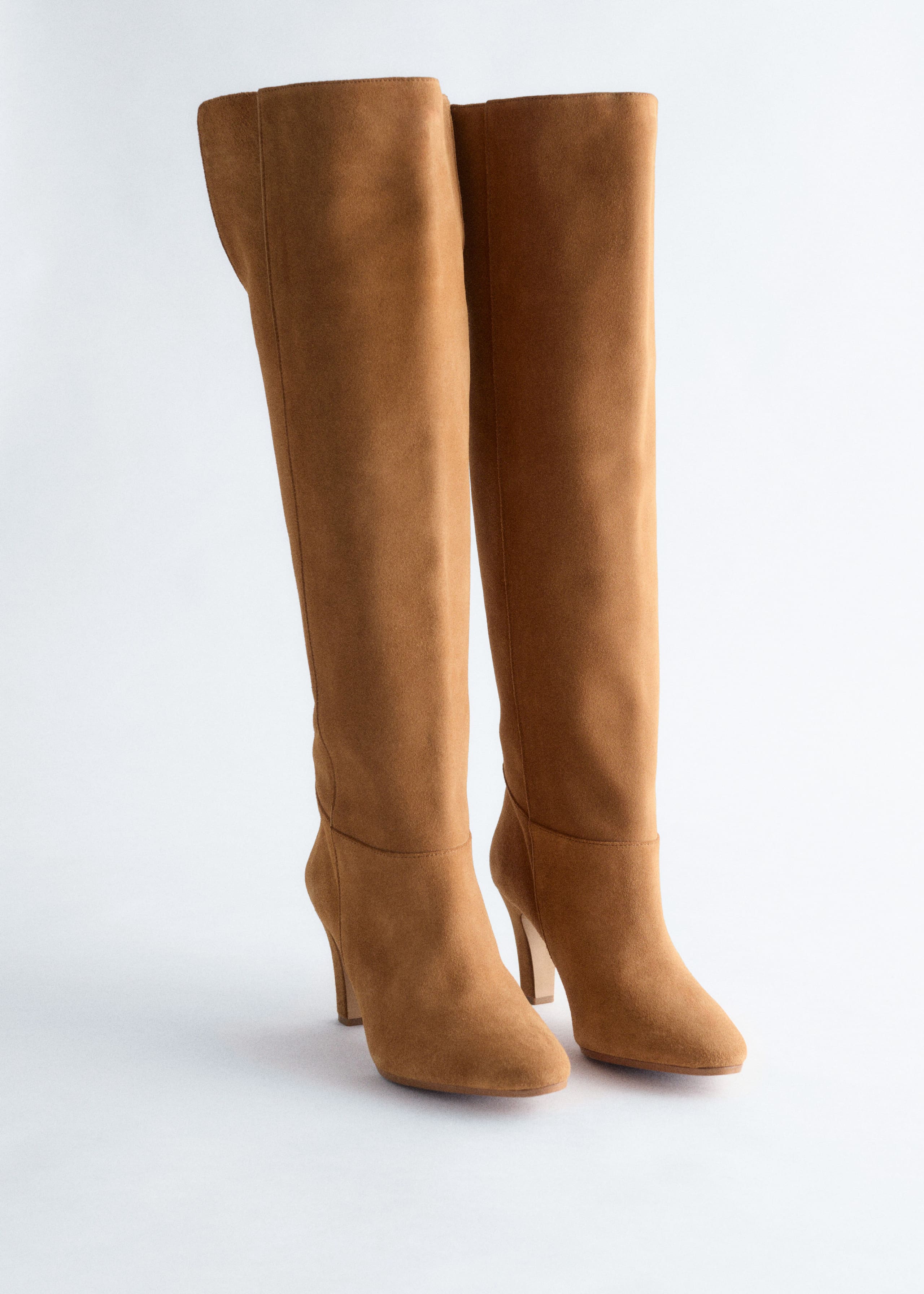 Image of Kniehohe Stiefel aus Veloursleder