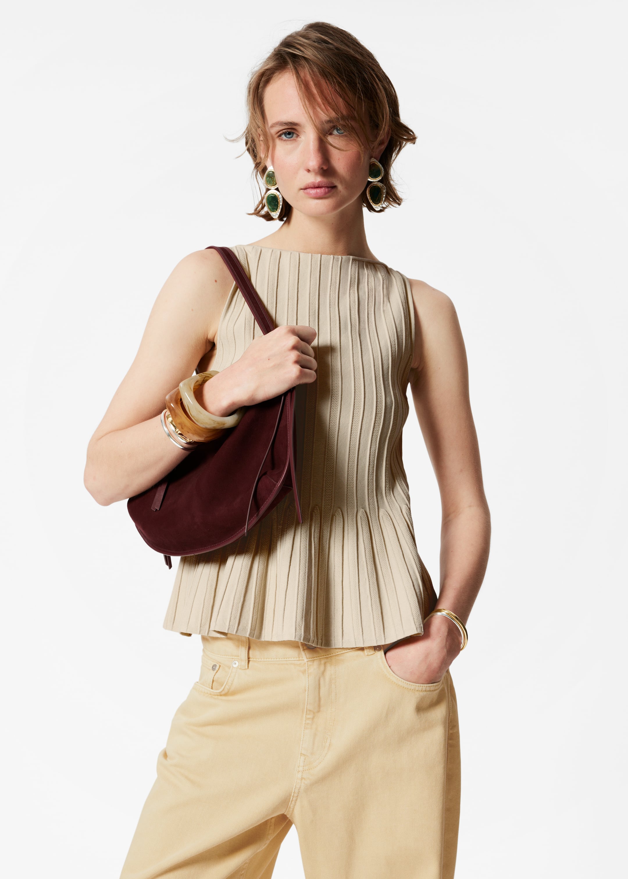 Größeres Bild ansehen: Rippstrickoberteil mit Schößchen - Creme - Ladies | H&M DE 1