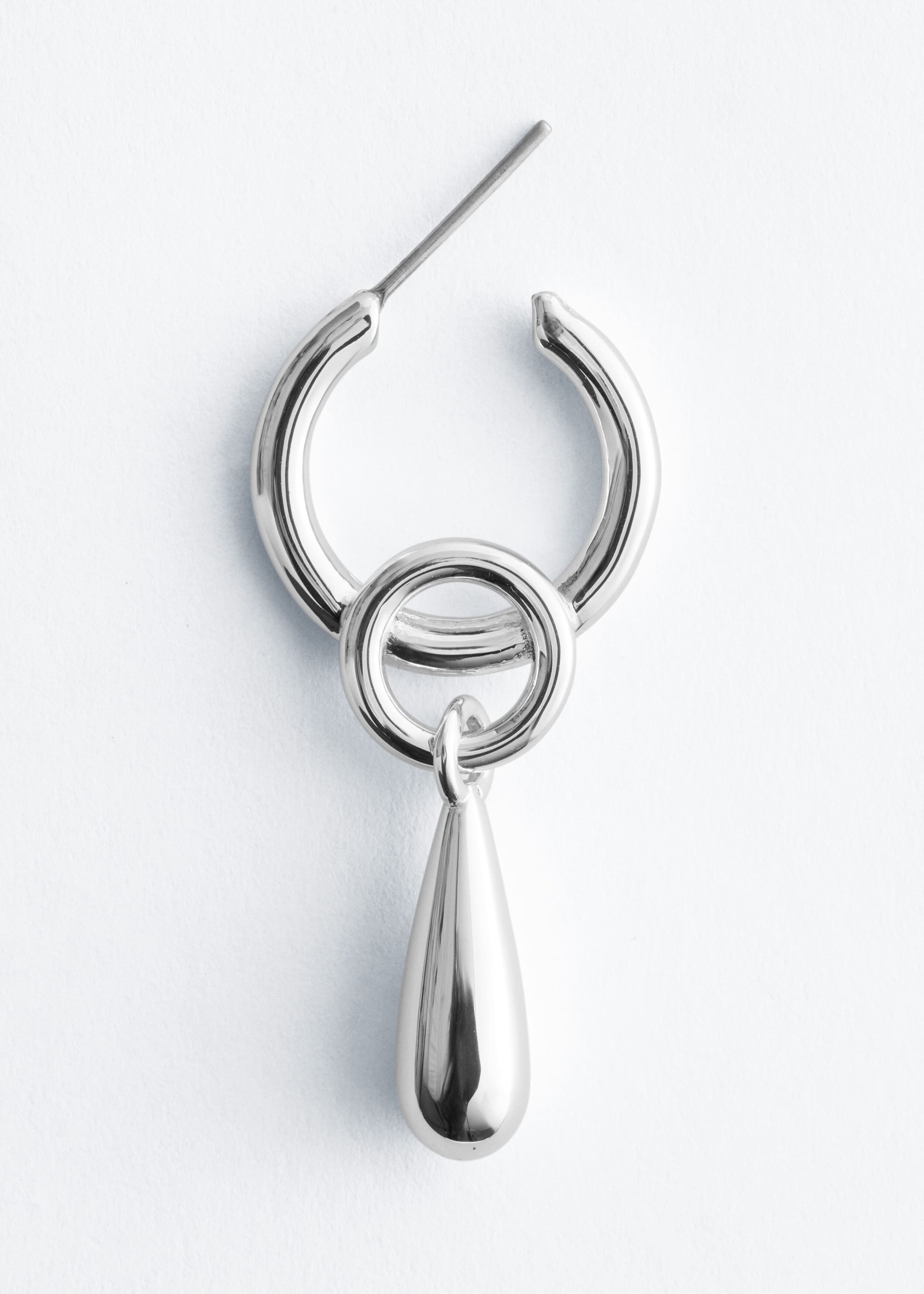 Drop Pendant Hoop Earrings - {{variantName}} - Beschreibendes Detail
