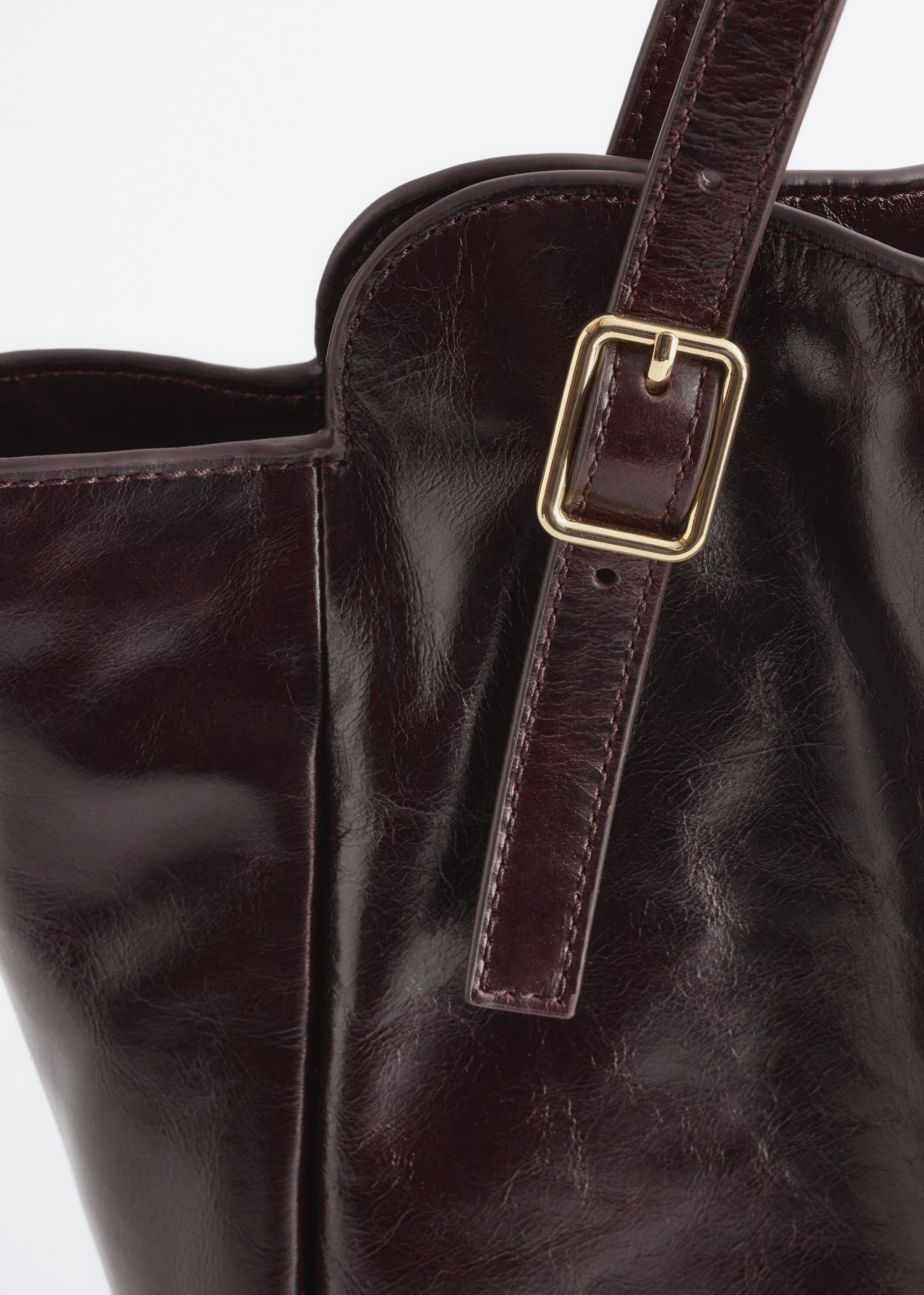 Tote bag en cuir avec bandoulières à boucles - Dark Brown - Still Life