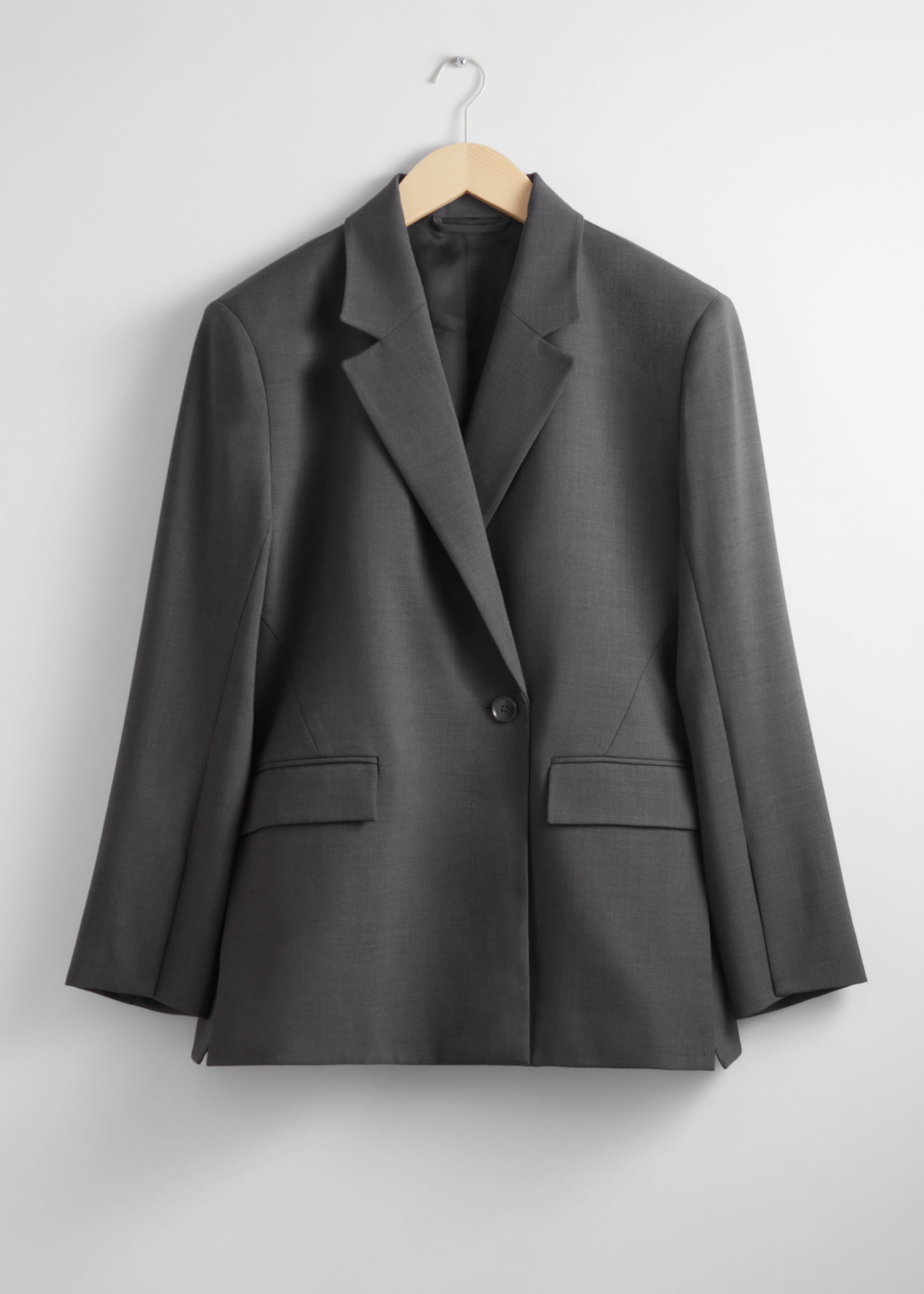 Tailored Wide-Shoulder Blazer - Grey - Still Life