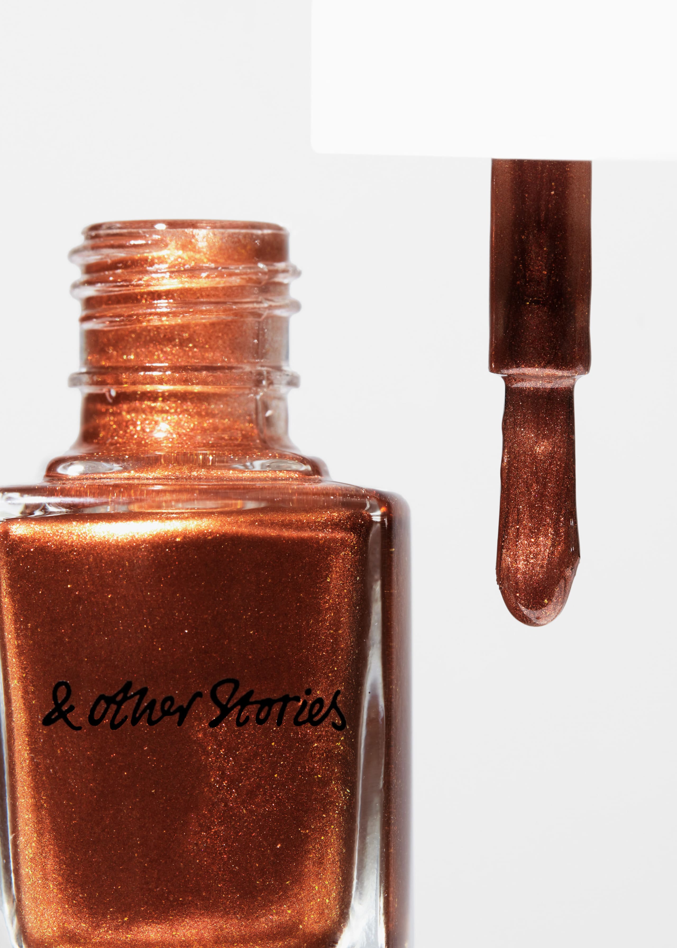 Nail Colour - {{variantName}} - Descriptive Detail