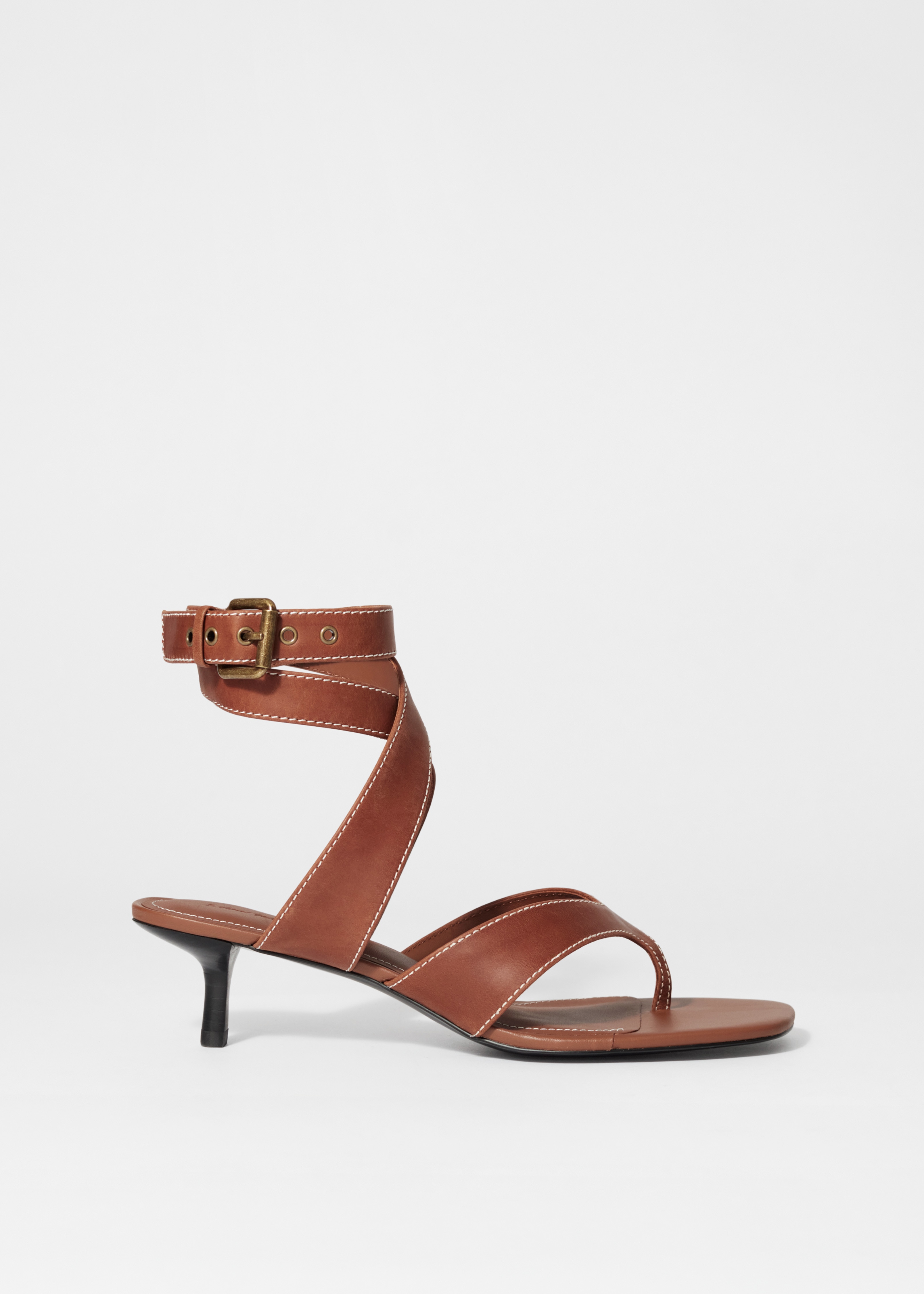 Σανδάλια με Χαμηλό Τακούνι και Λουράκι Δαχτύλου - Κονιάκ/Snake