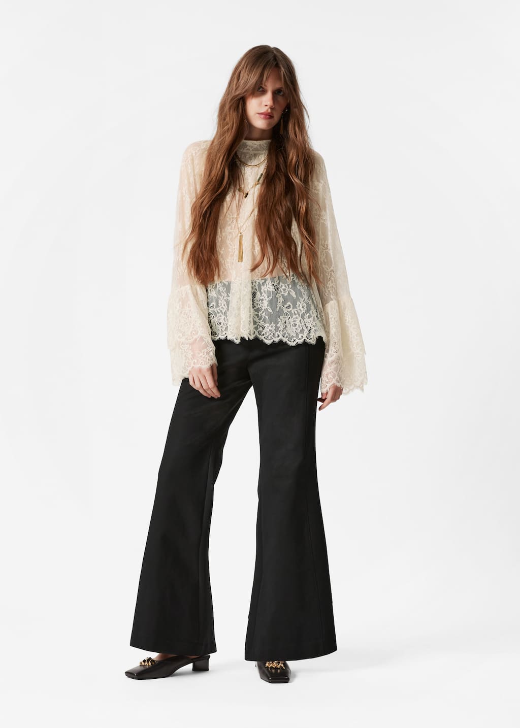 Image of Pantaloni slim a gamba svasata