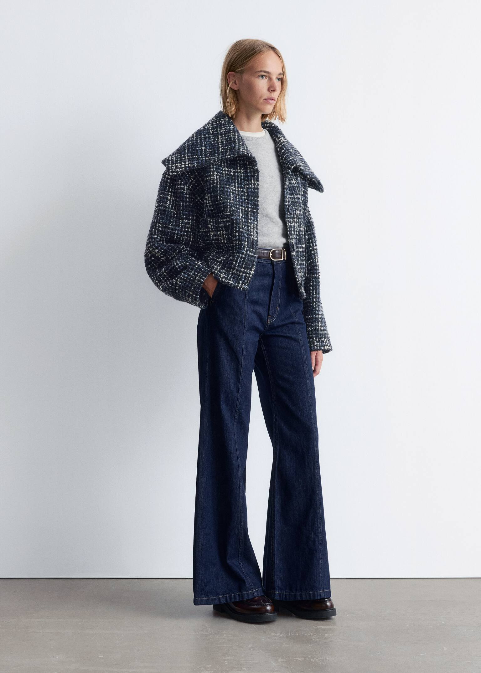 Cropped Wool Jacket - Black/Blue