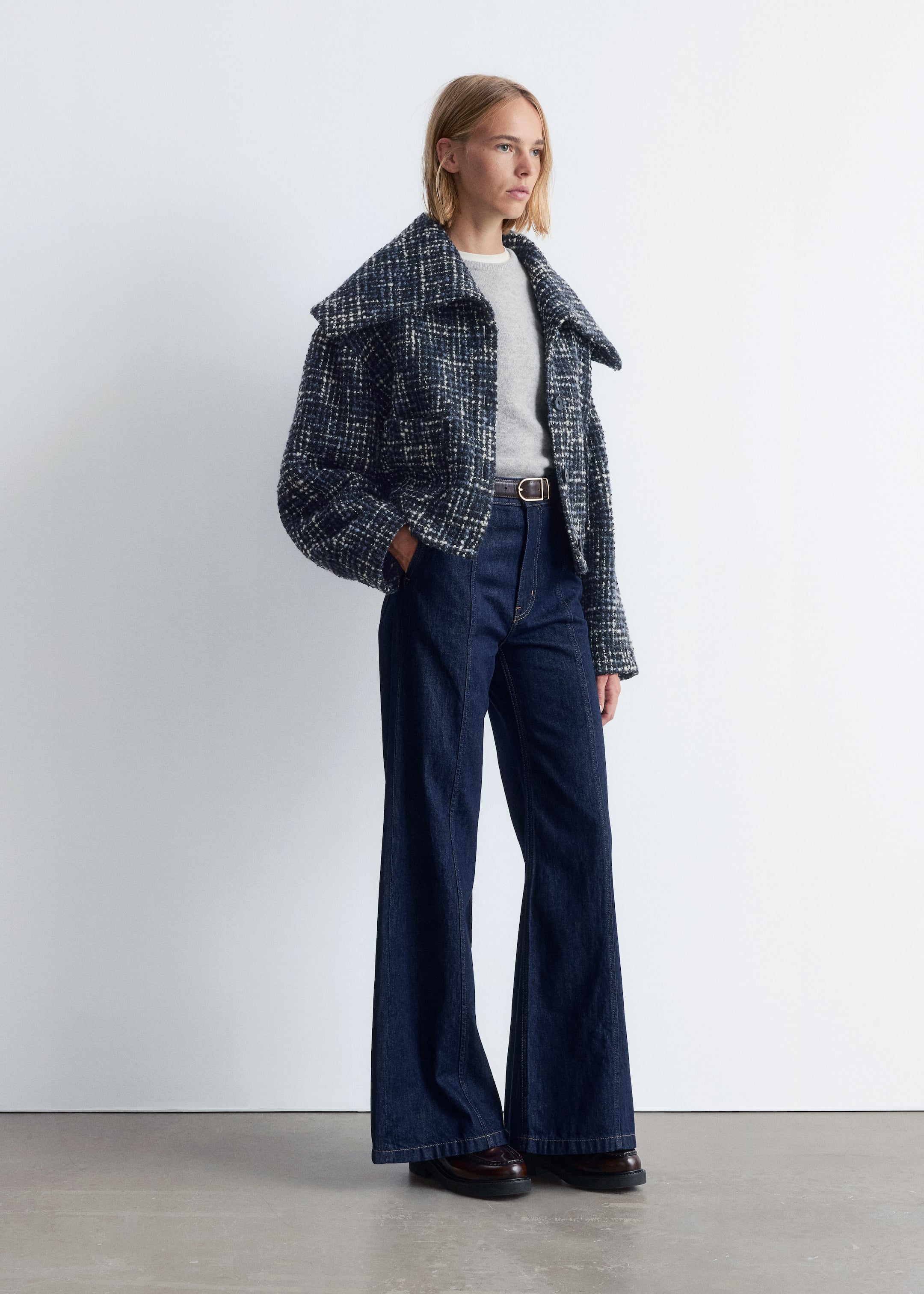 Ver imagen más grande: Chaqueta recortada de lana - Negro/Azul - MUJER | H&M ES 1