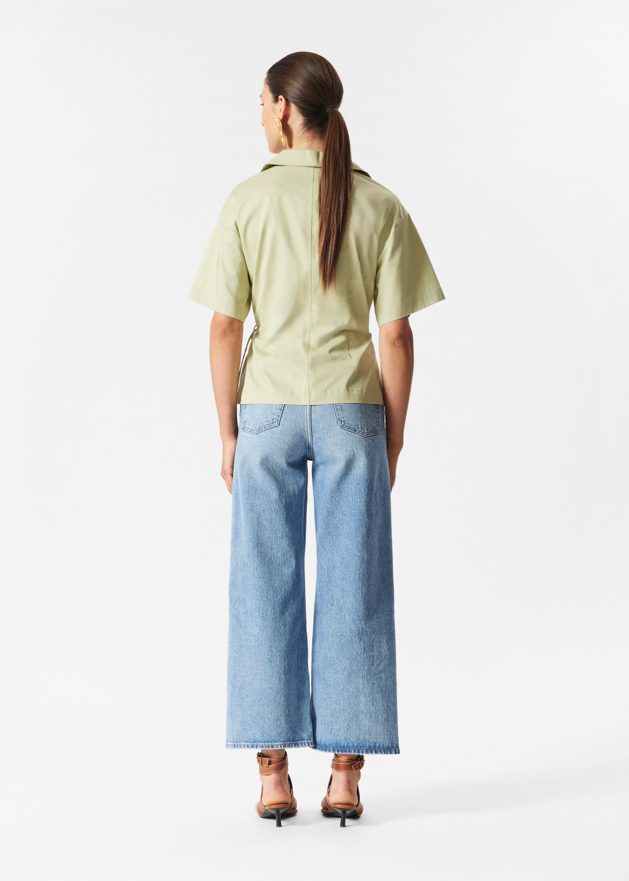Grotere afbeelding bekijken: Overhemd met overslag en korte mouwen - Vaalgeel - DAMES | H&M BE 4