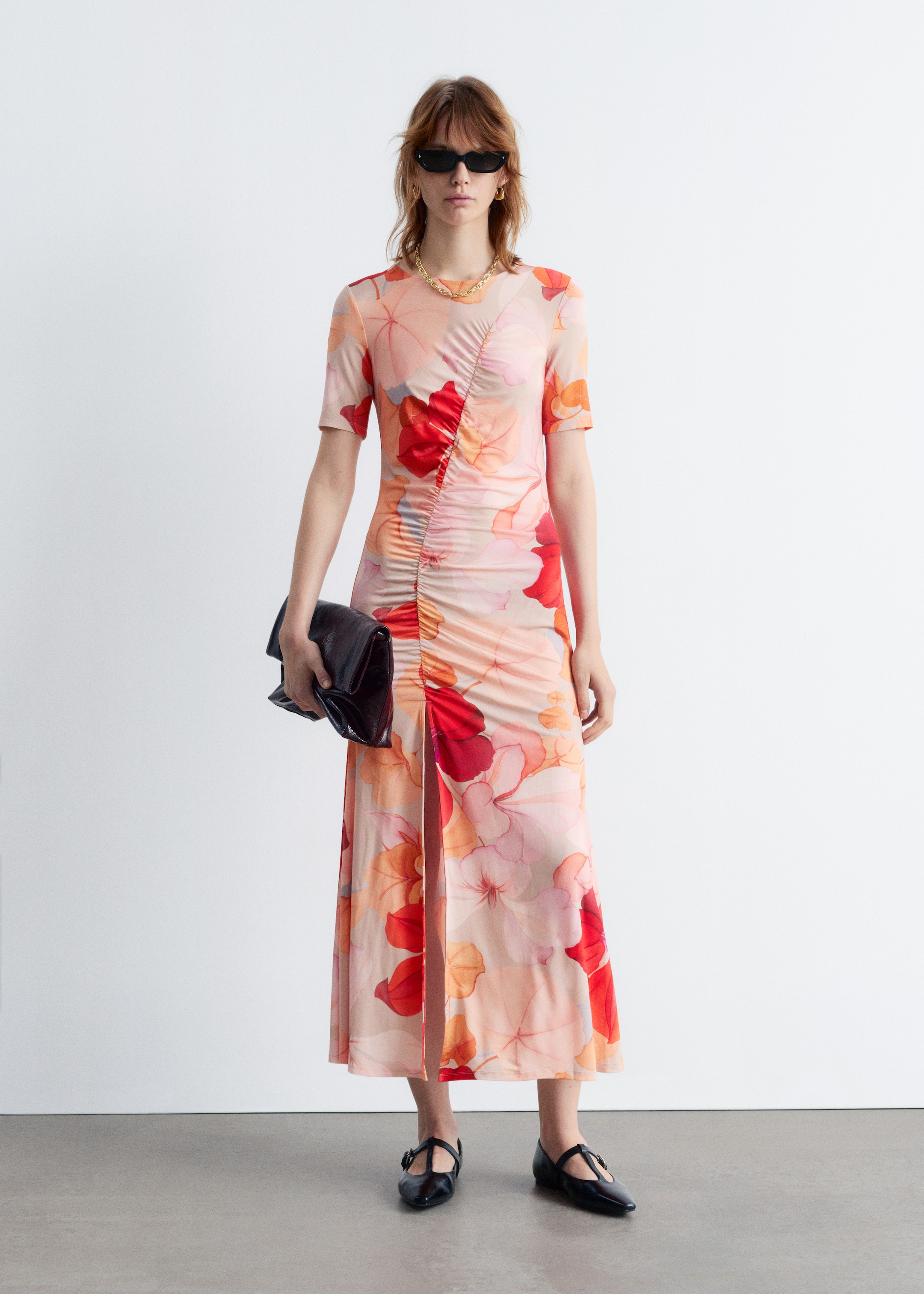 Agrandir l'image: Robe midi froncée à manches courtes - Imprimé floral orange/rouge - FEMME | H&M CH 1