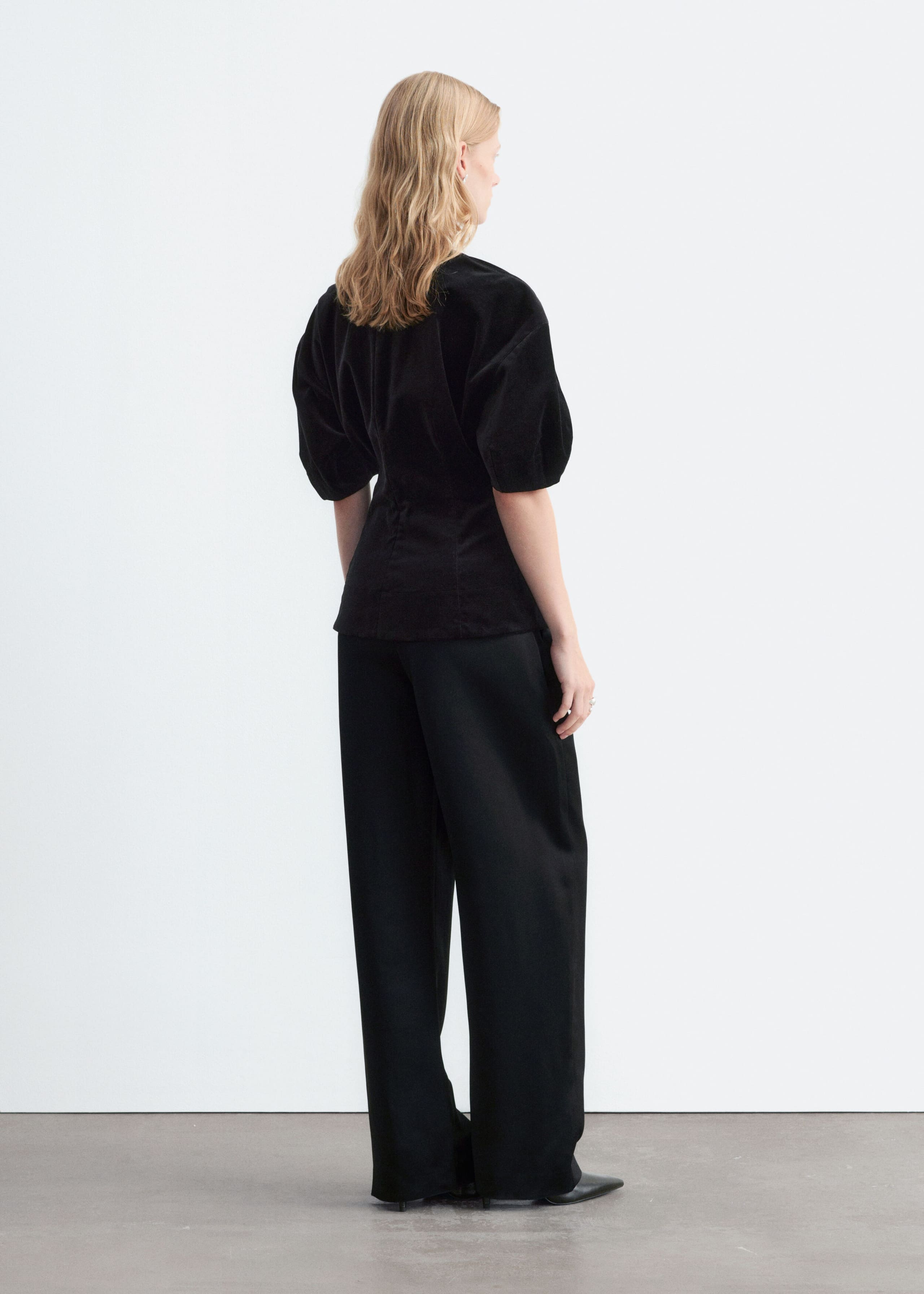 Fitted Velvet Blouse - Black - Lookbook