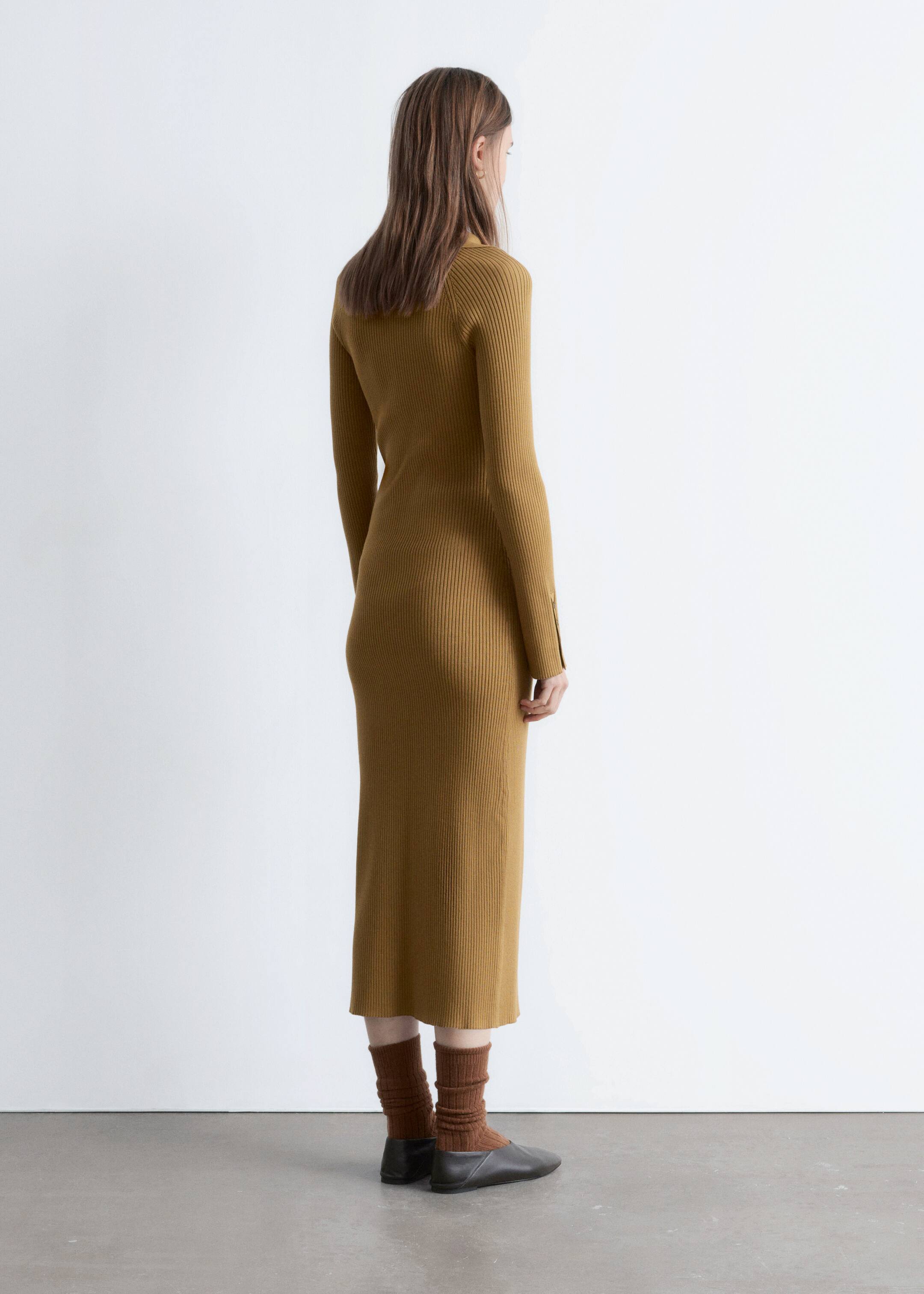 Nagyobb kép megtekintése: Bordázott pólóruha - Sötét bézs - NŐI | H&M HU 6