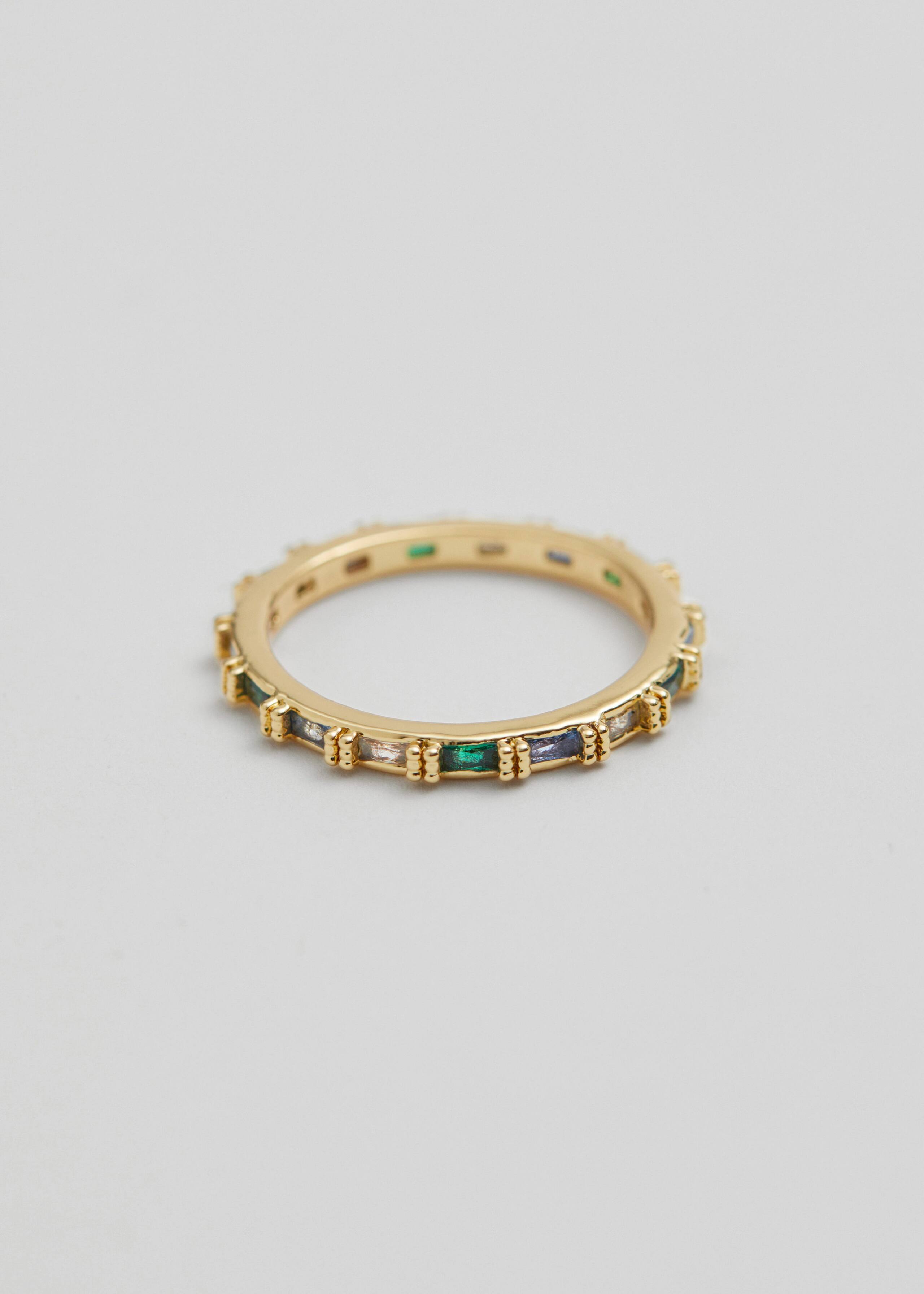 Ring mit mehrfarbigen Ziersteinen - Gold - Stillleben