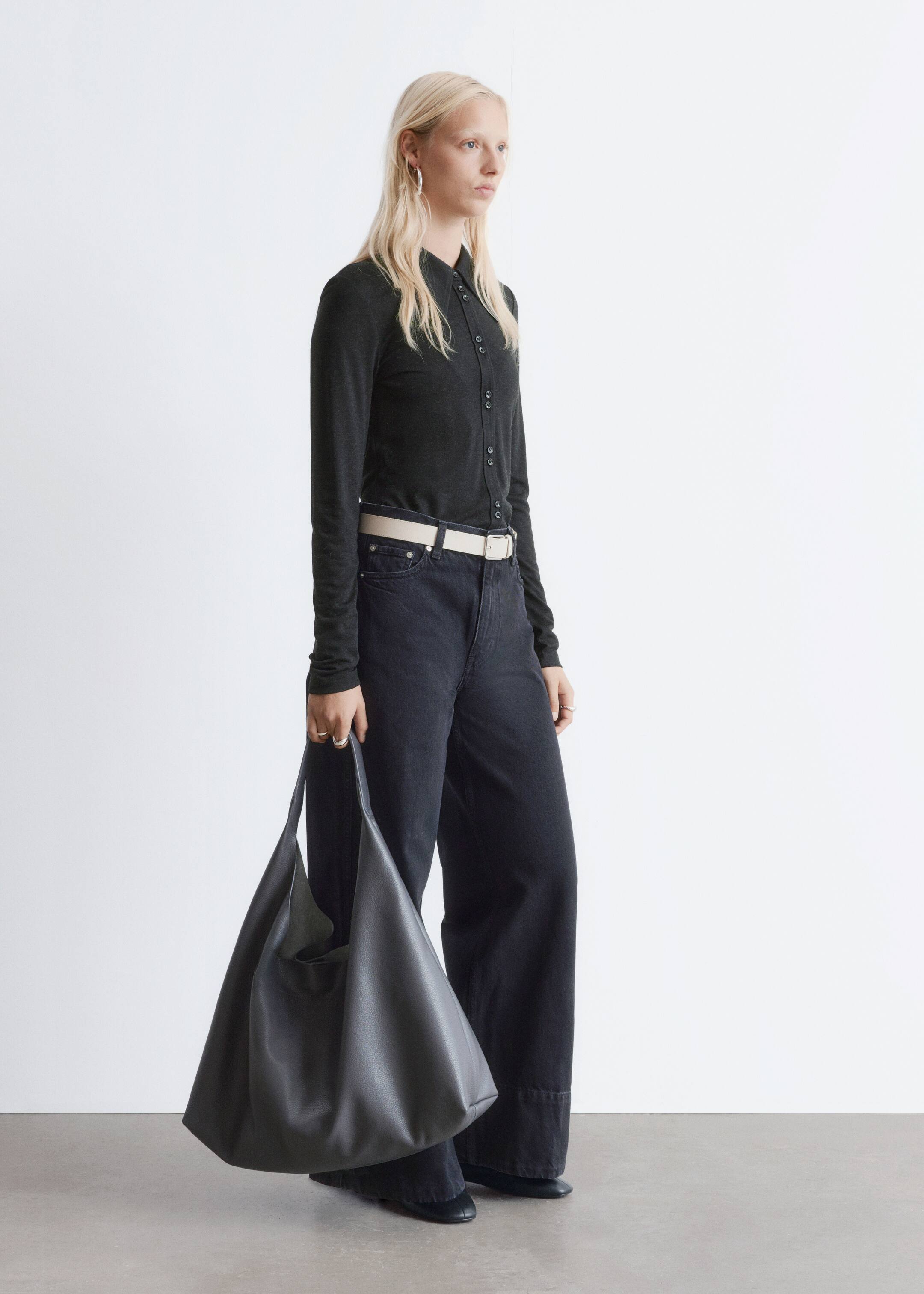 Näytä suurempi kuva: Farkut pitkillä ja leveillä lahkeilla - Pesty musta - NAISET | H&M FI 3