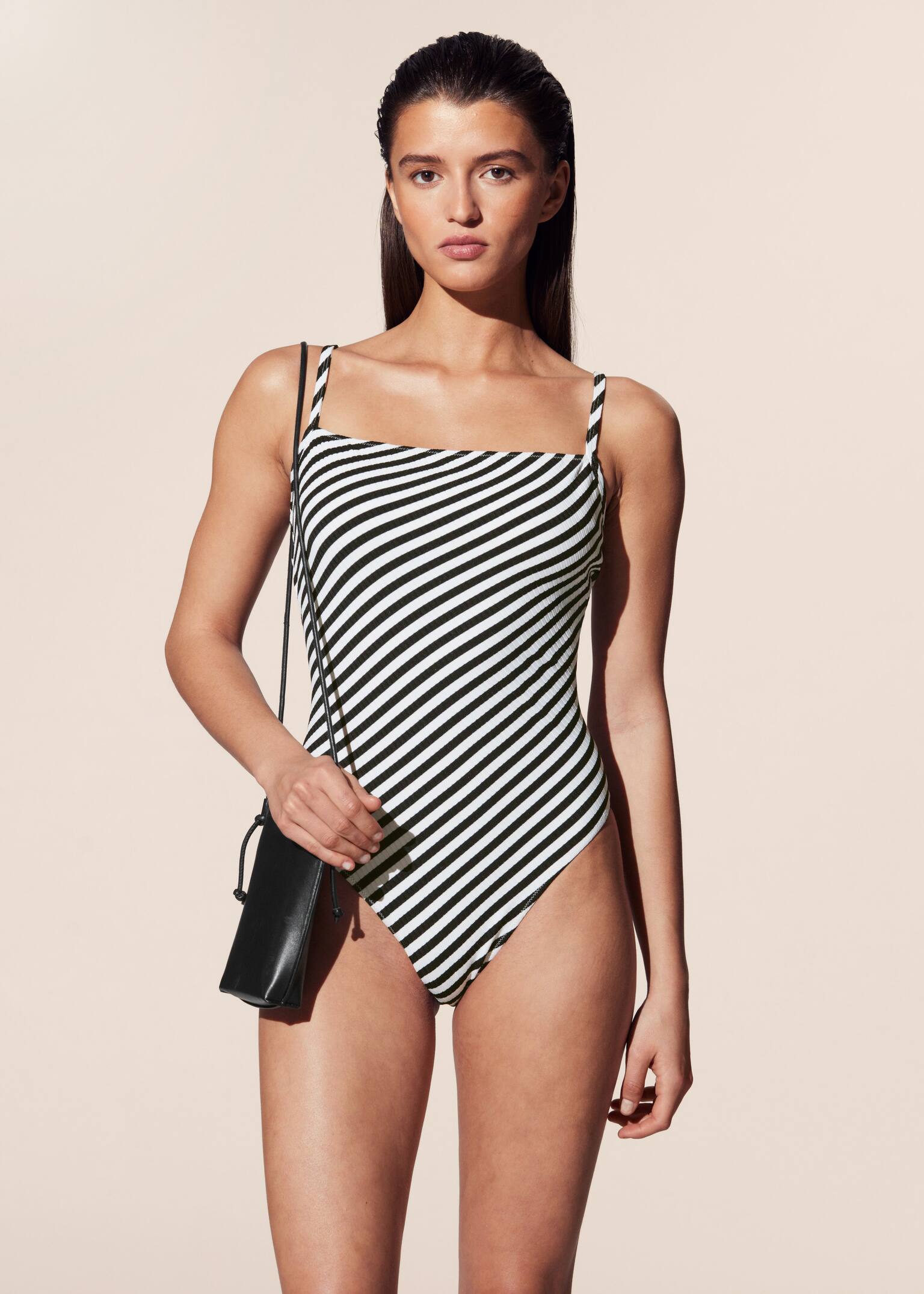 Costume da bagno con scollo dritto - Righe nero/bianco/Righe rosso/bianco