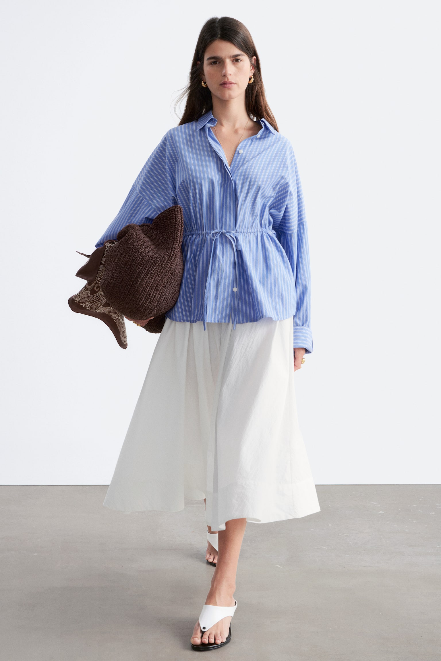 Skjorta i bomullspoplin med dragsko-Blå/randig - 9