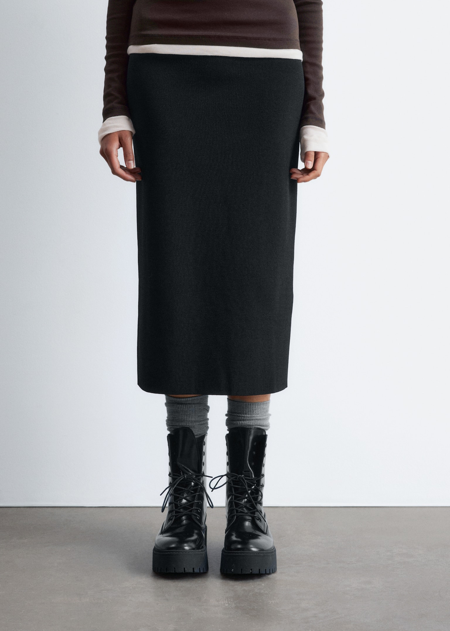 Jupe midi crayon en maille - Noir - 4