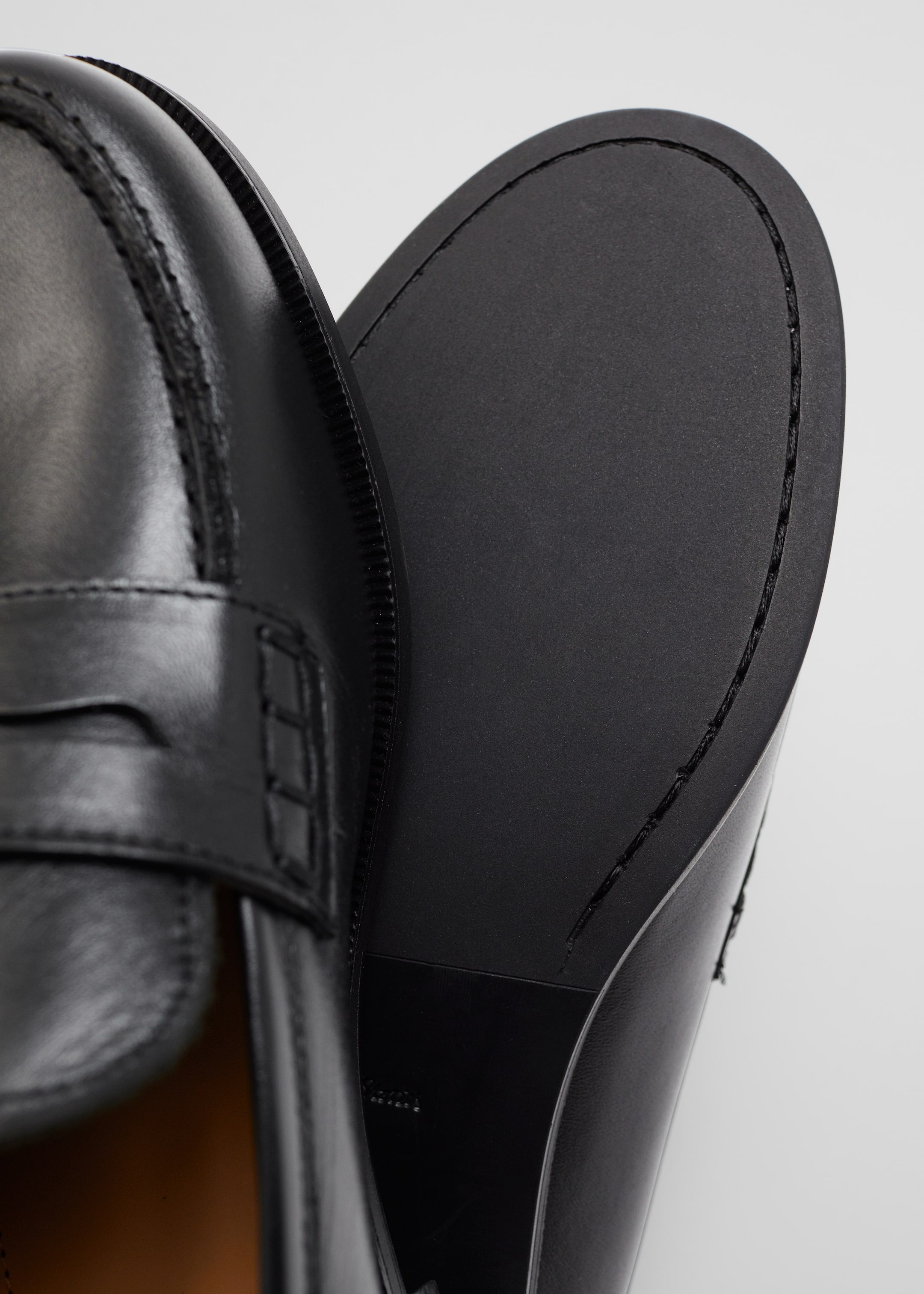 Grotere afbeelding bekijken: Leren penny loafers - Zwart - DAMES | H&M NL 4