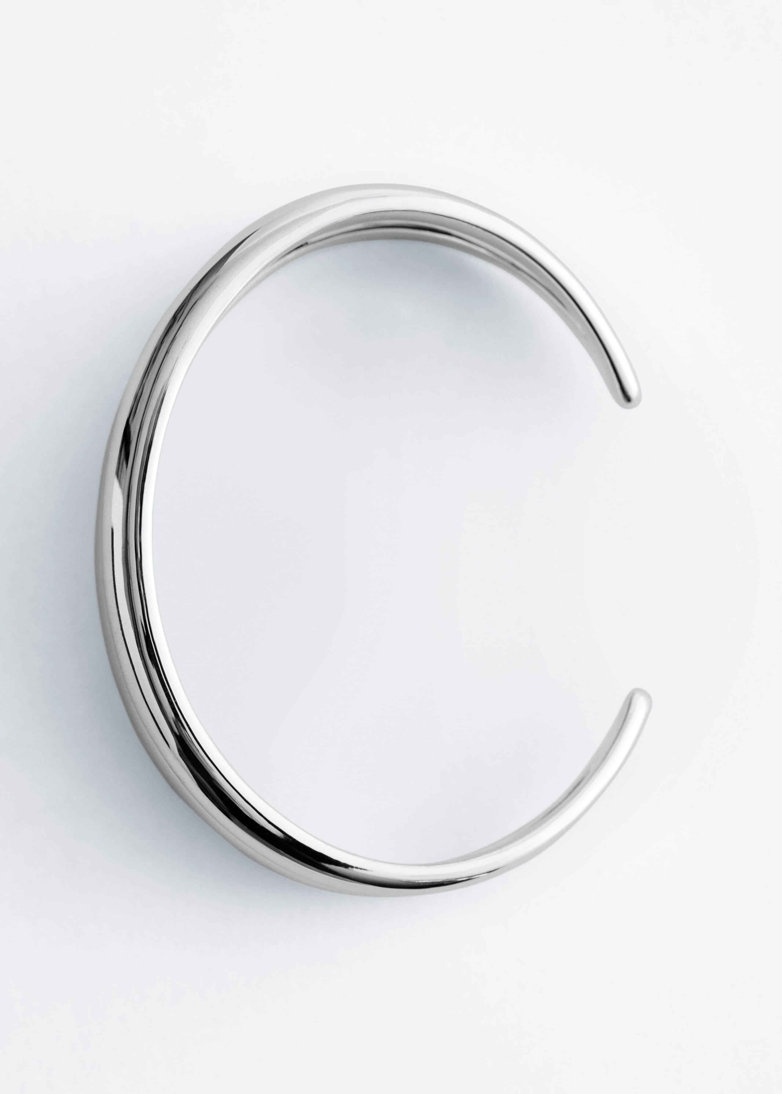 Cylindrical Cuff Bracelet - {{variantName}} - Descriptive Detail