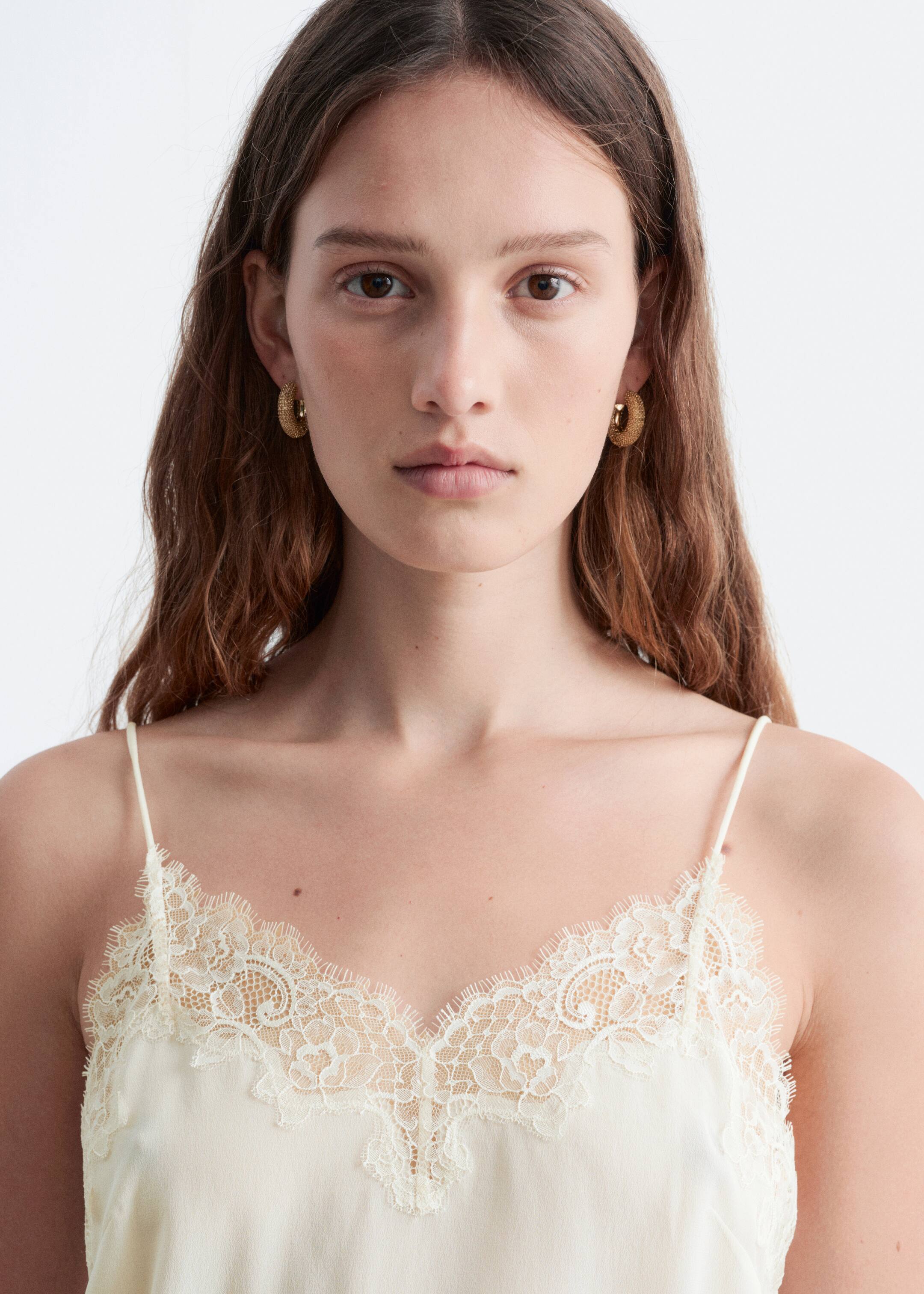 Visa större bild: Linne i siden - Vit - DAM | H&M FI 2