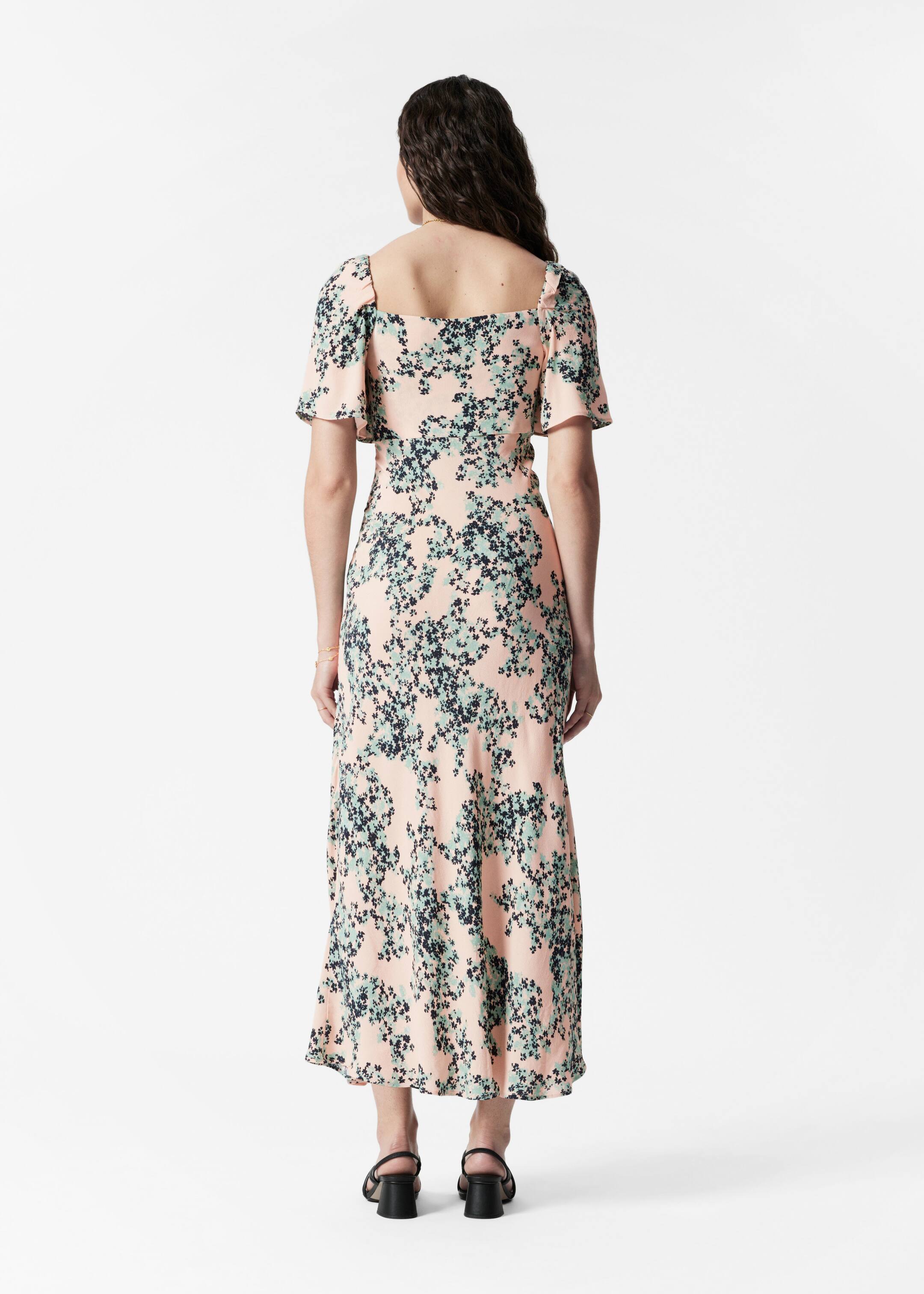 Vezi imaginea mai mare: Rochie midi cu mâneci fluture - Floral piersic/verde - FEMEI | H&M RO 4