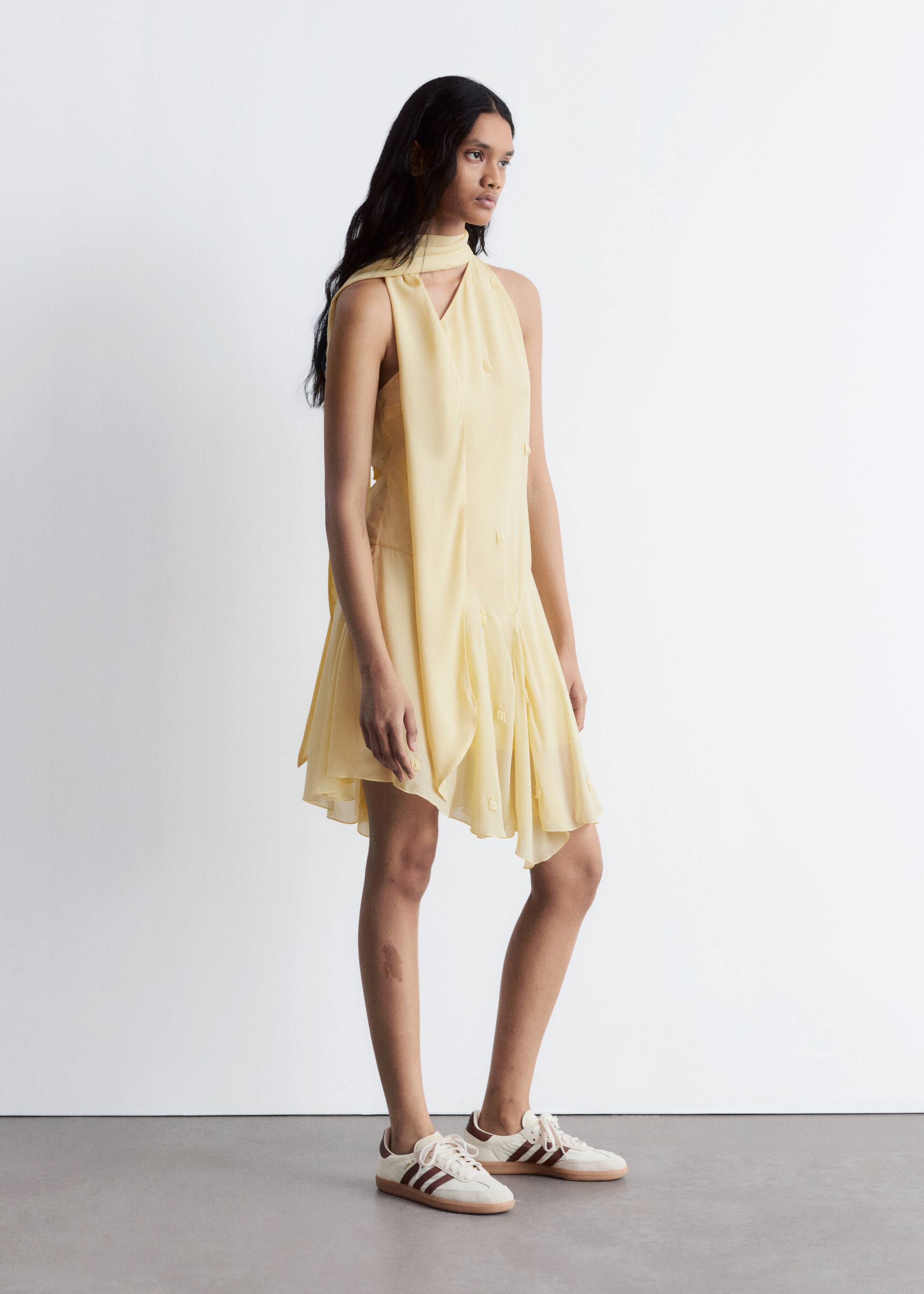 Grotere afbeelding bekijken: Mini-jurk met één blote schouder - Lichtgeel - DAMES | H&M BE 5