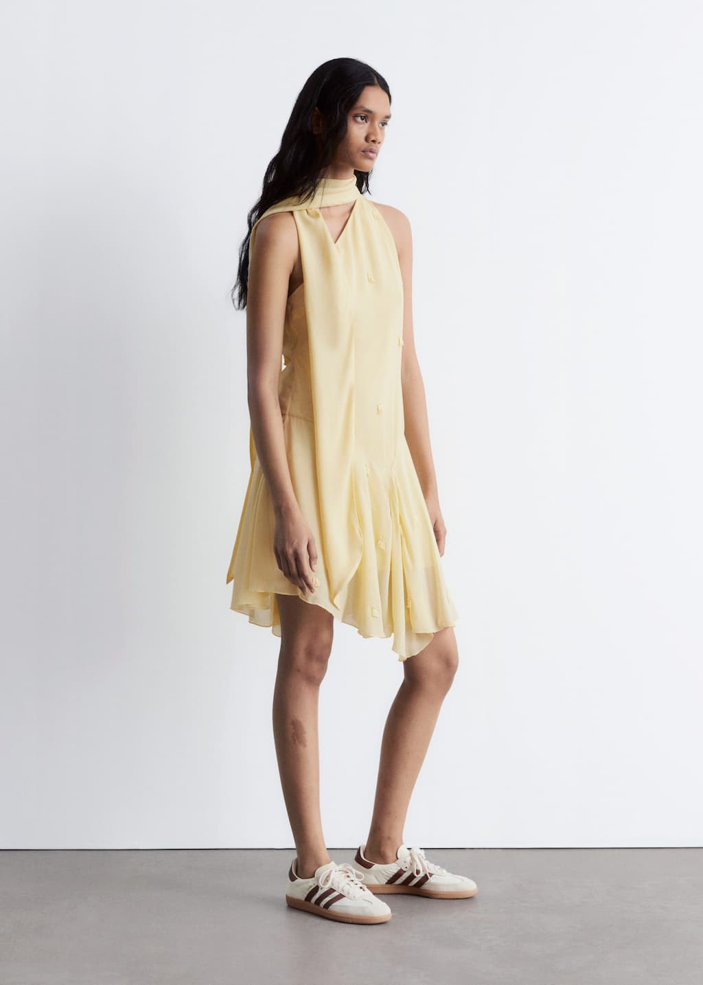 Image of Robe courte asymétrique