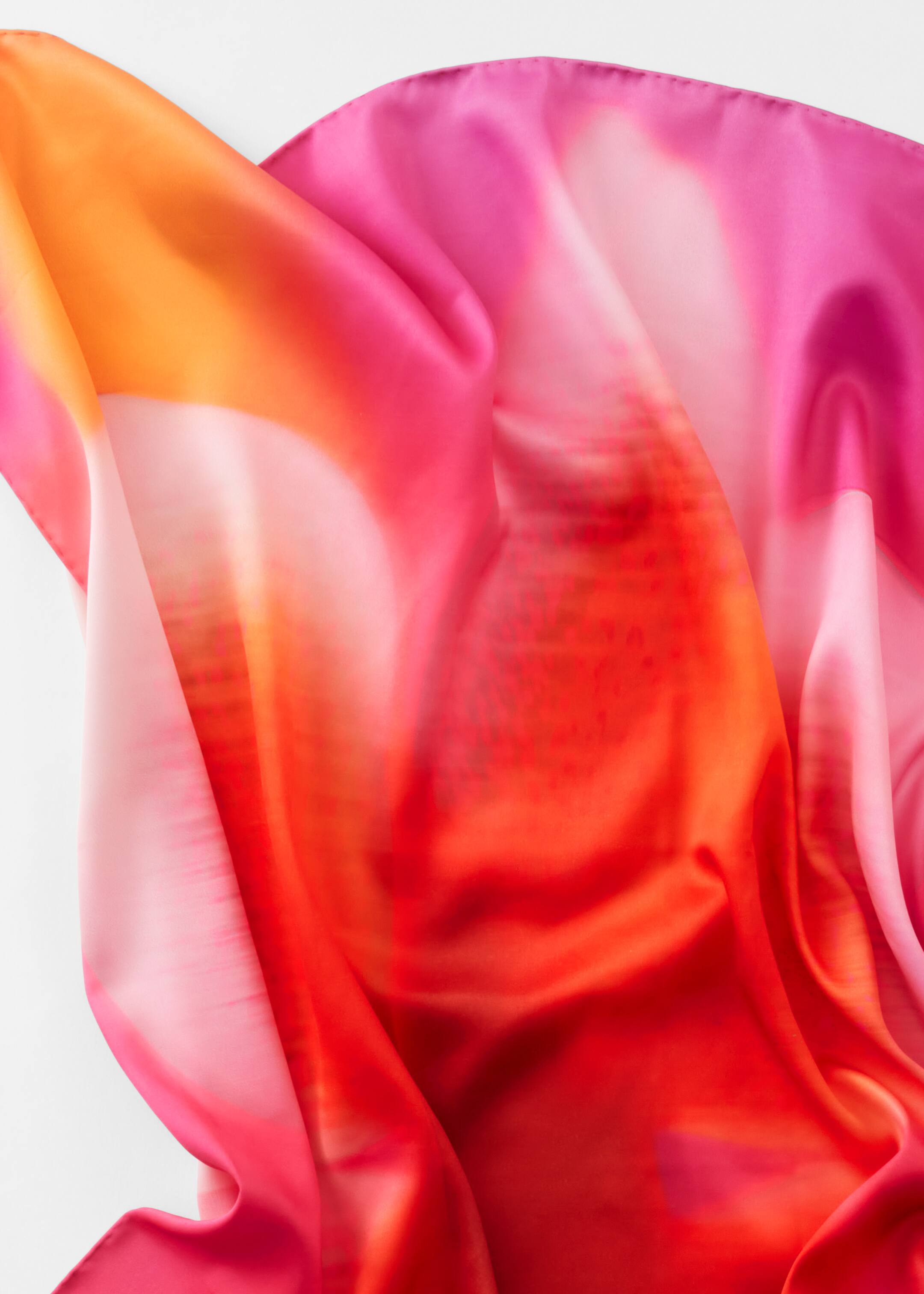 Grotere afbeelding bekijken: Vierkante sjaal met bloemenprint - Kersenrood - DAMES | H&M BE 2