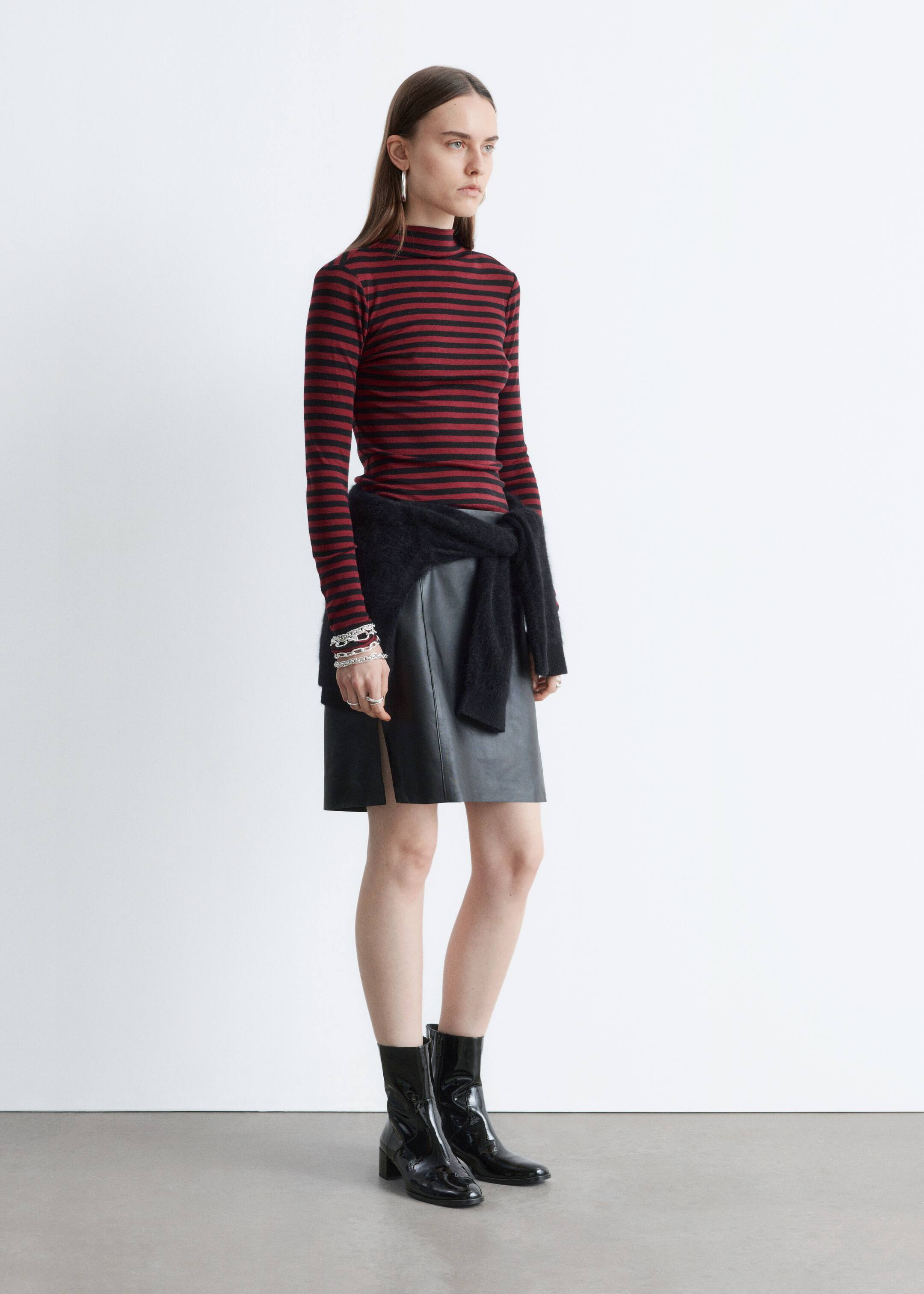 Näytä suurempi kuva: Kilpikonnakauluspaita - Punamustaraidallinen - NAISET | H&M FI 5